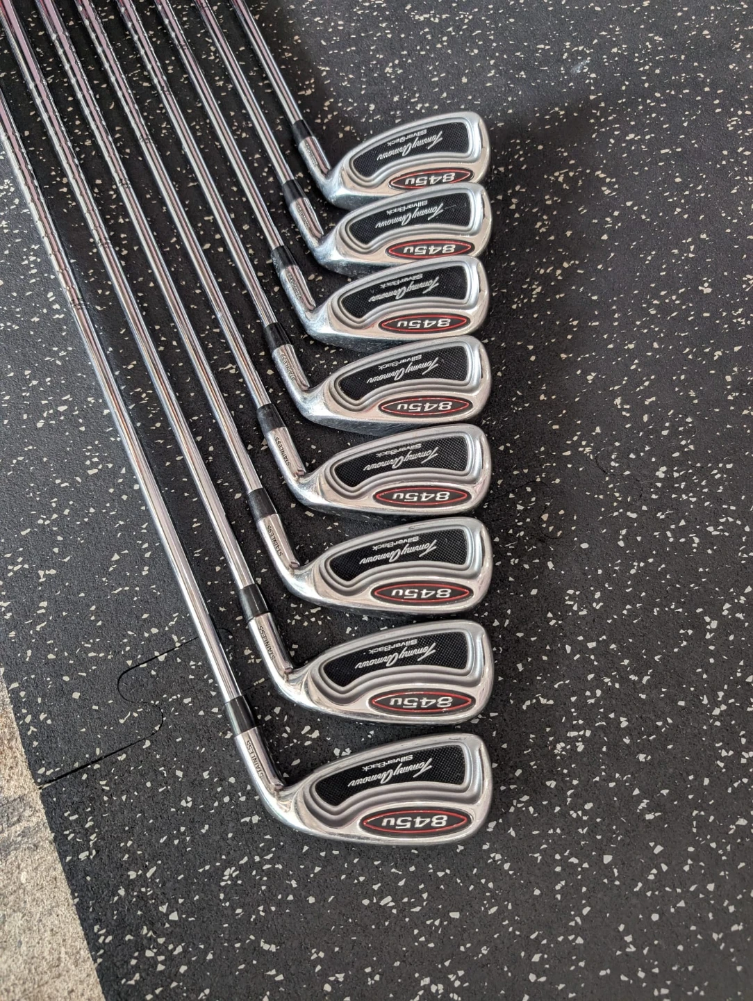 Tommy Armour 845U SilverBack Golf Irons- right handed