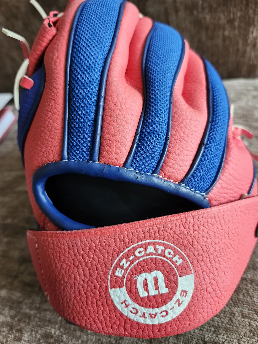 Wilson A200 Baseball Glove - photo 2