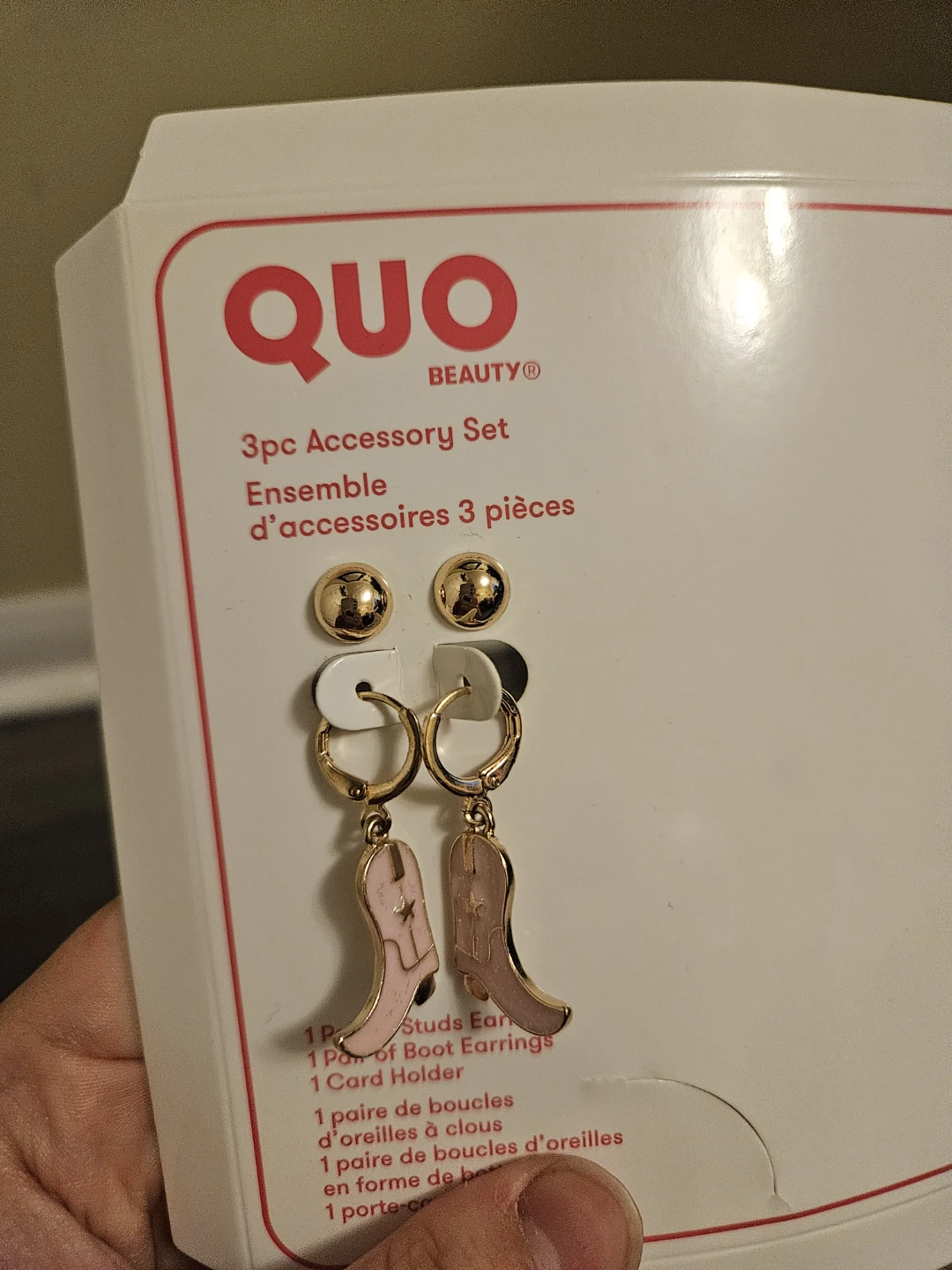 QUO 2 pc Earrings
