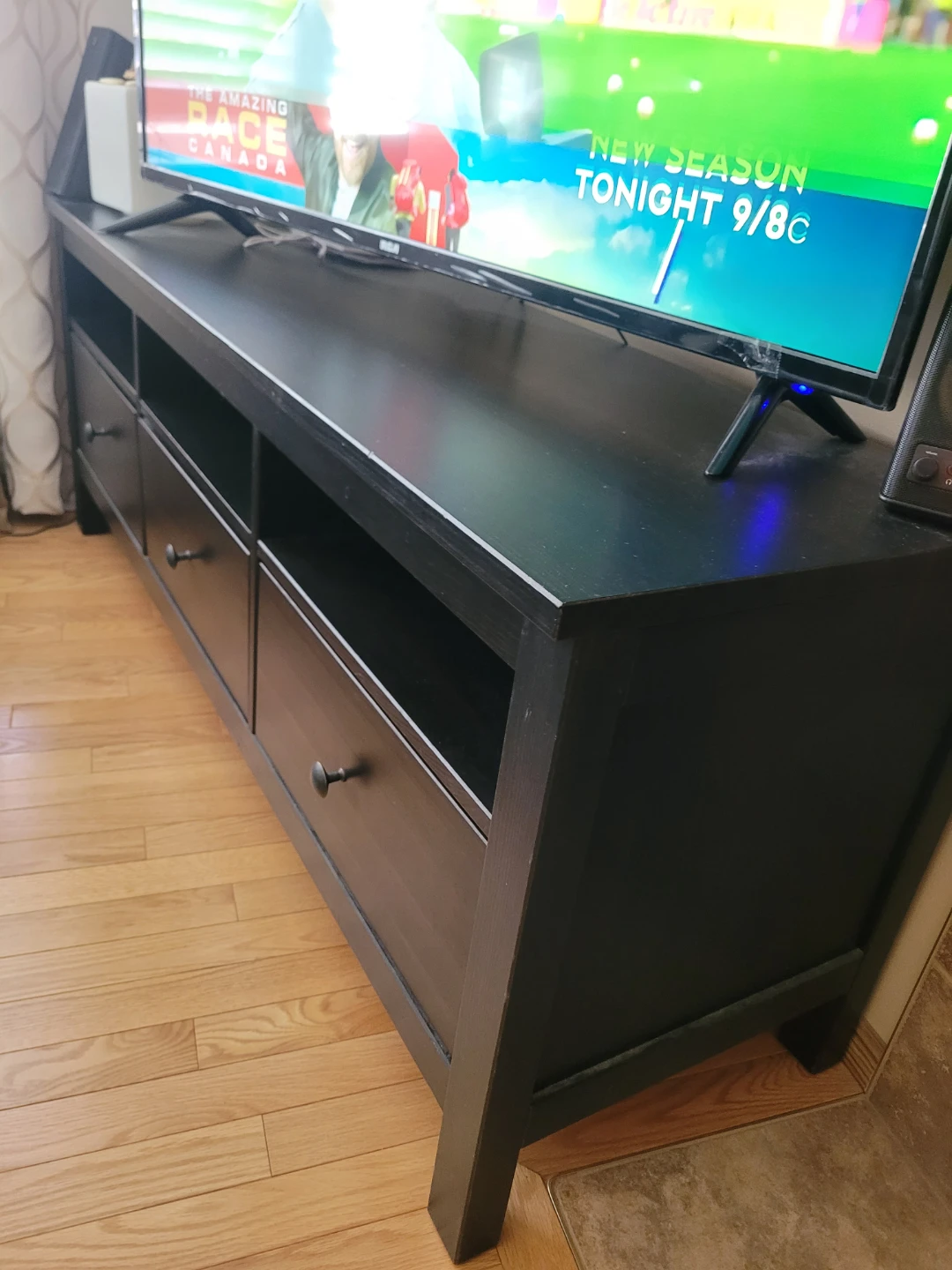 Ikea Himnes tv table - photo 3