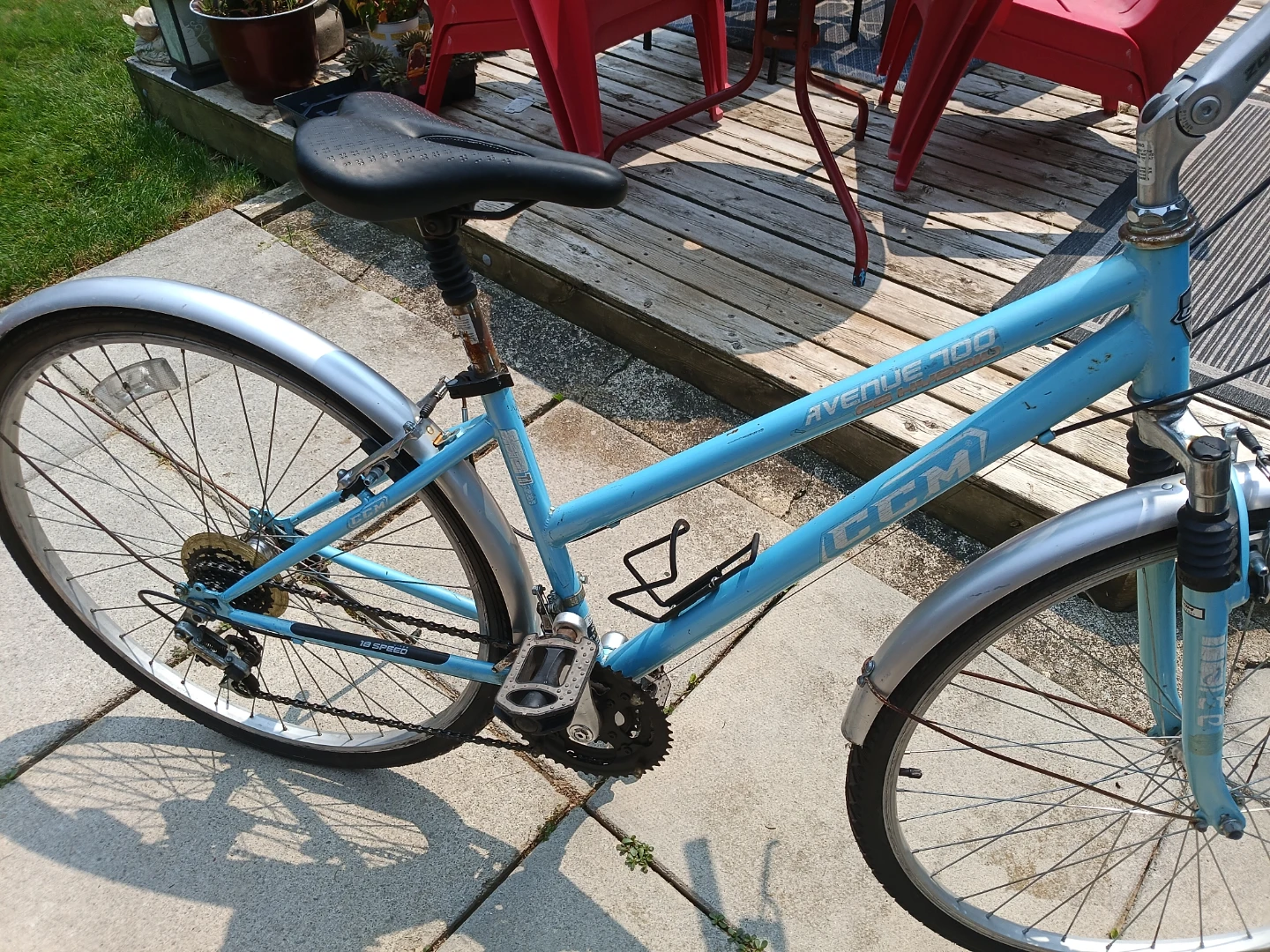 CCM Avenue 700c Women's Bike