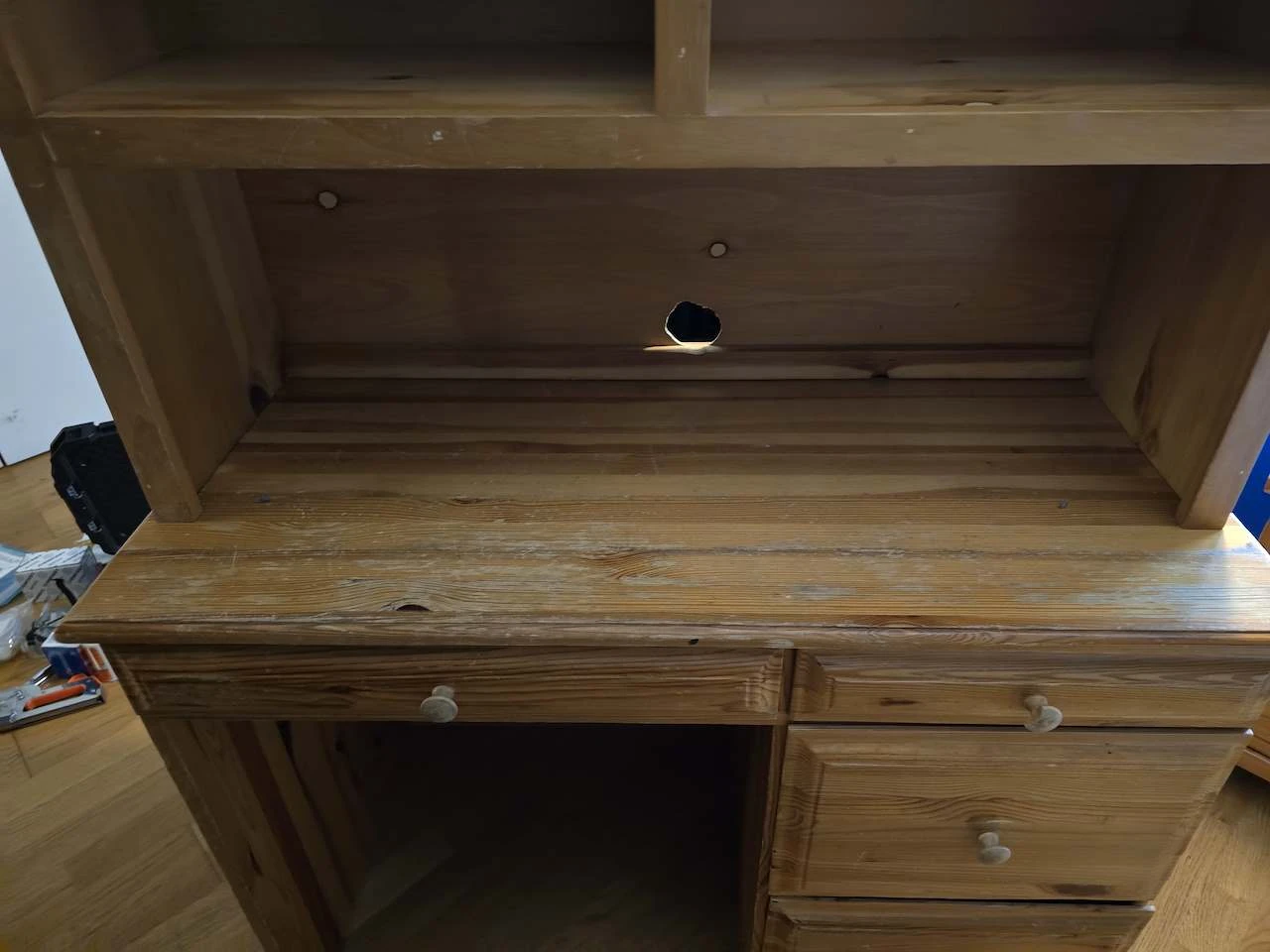 Pine Wood Desk with Hutch - photo 2