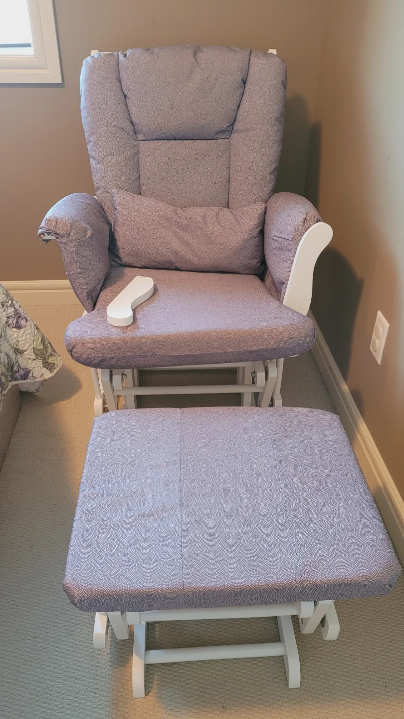Storkcraft Glider Chair and Ottoman Set - photo 2
