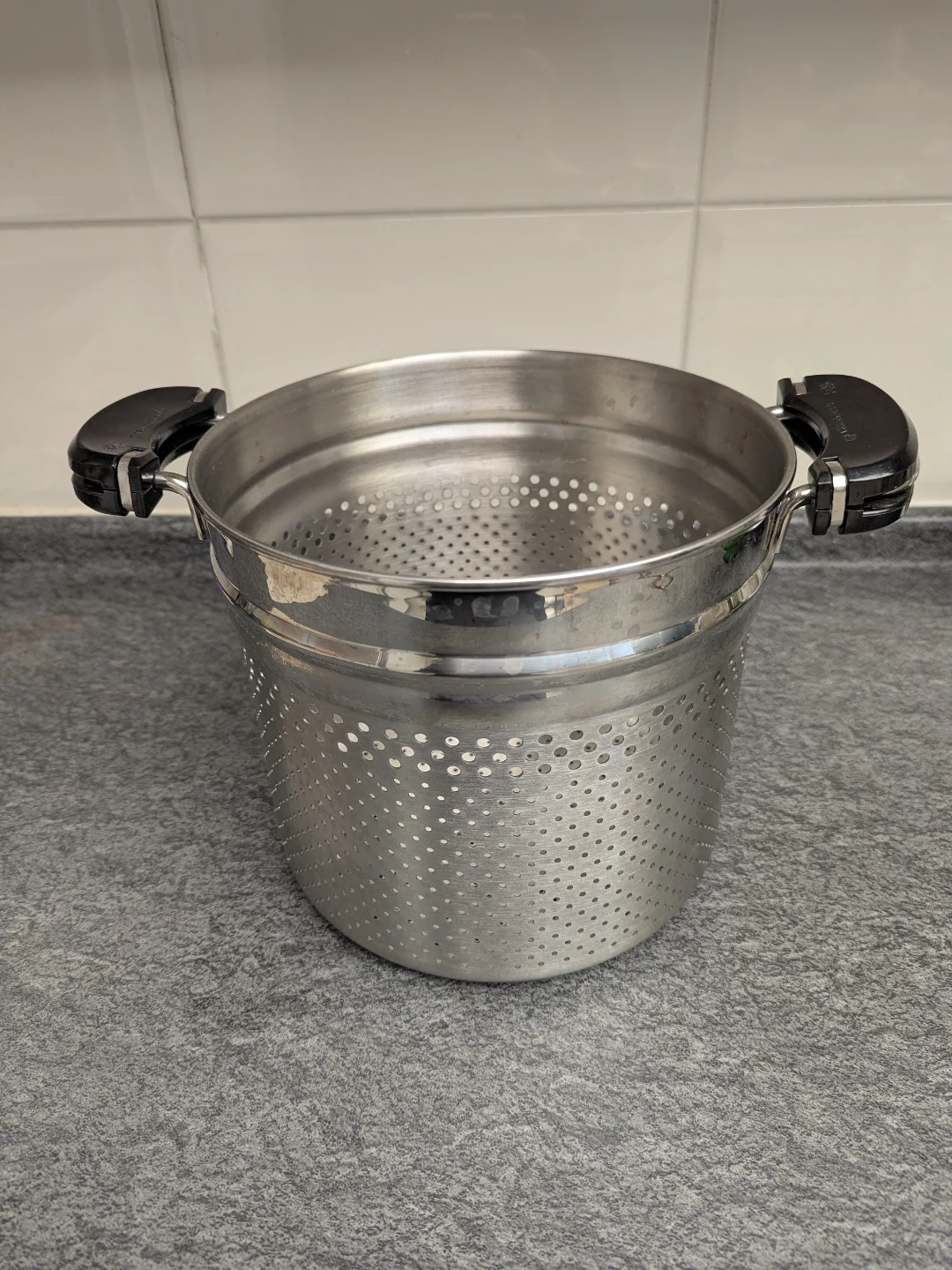 Lagostina Stainless Steel pasta strainer insert