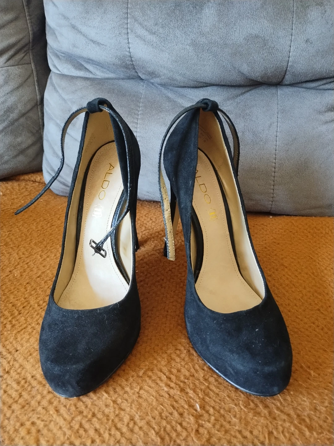 3 pairs of Women heels size 8 - photo 4