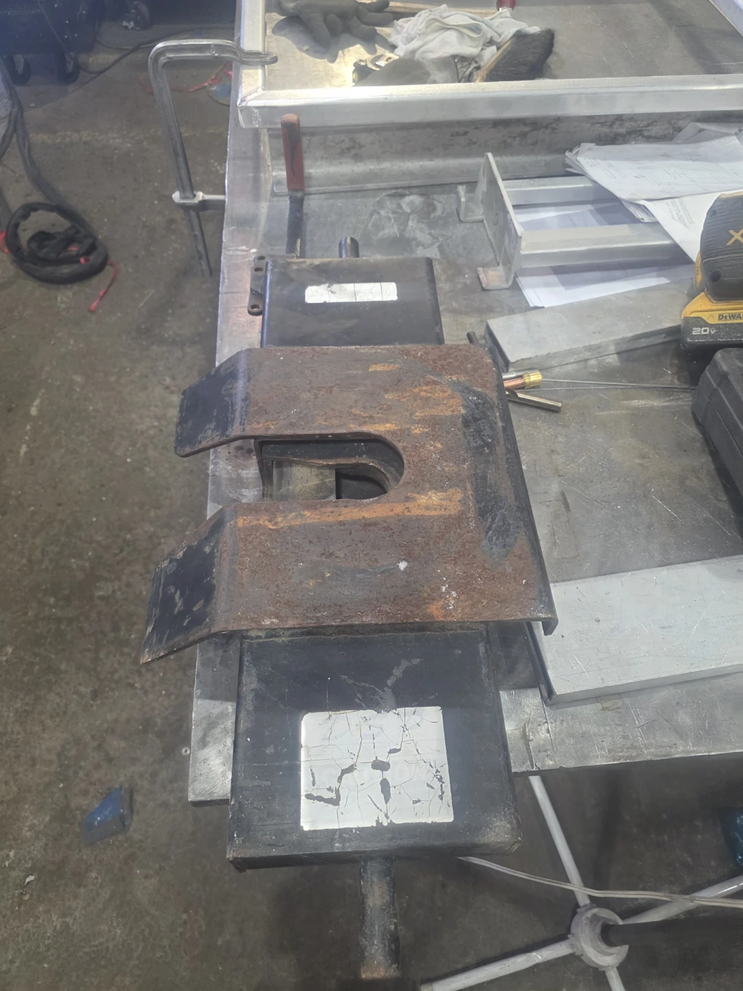 Fifth Wheel Trailer Hitch Assembly just top - photo 2