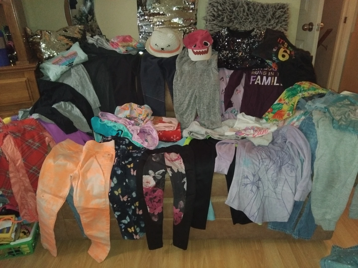 Girls Assorted Clothing Bundle Spring/Summer / Fall/ Winter
