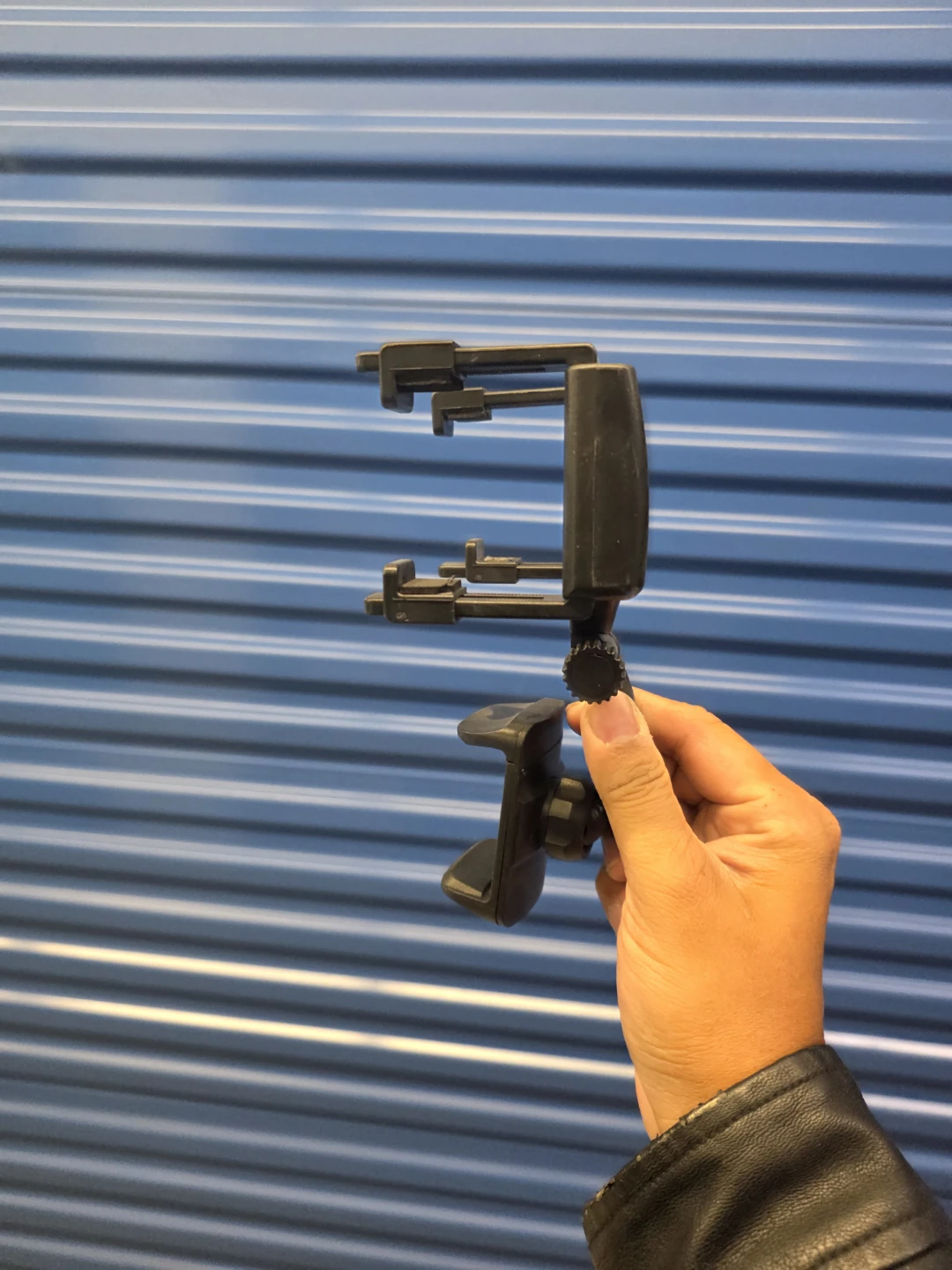 Bediffer 360 Degree Rotating Rear View Mirror Phone Mount - photo 5