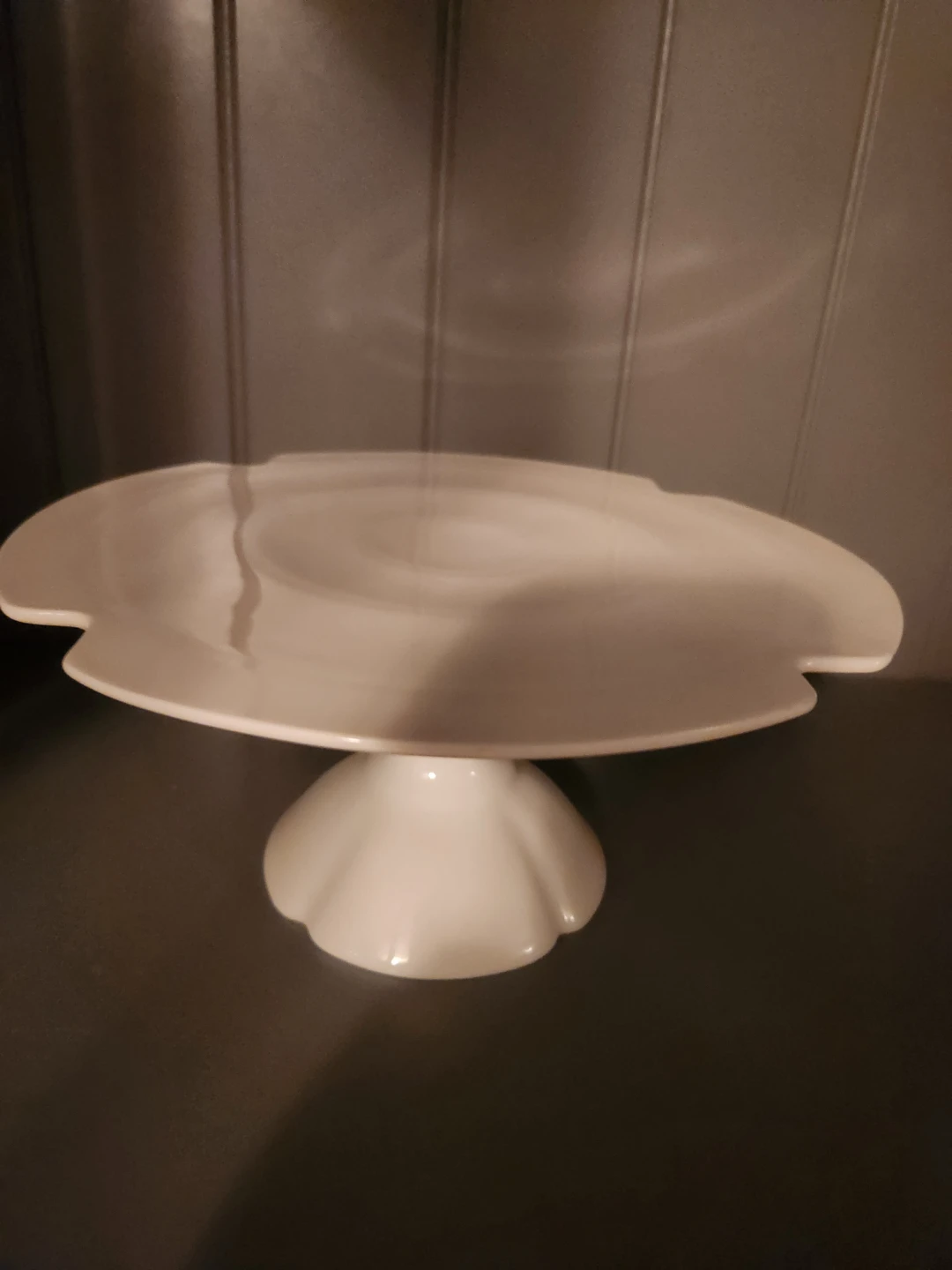 Morris & Co. White Cake Stand