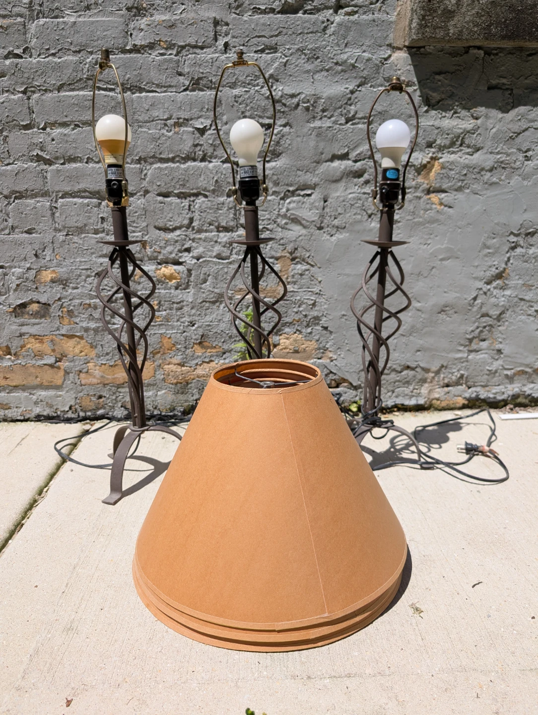 Beautiful vintage lamps! $6 each plus shade