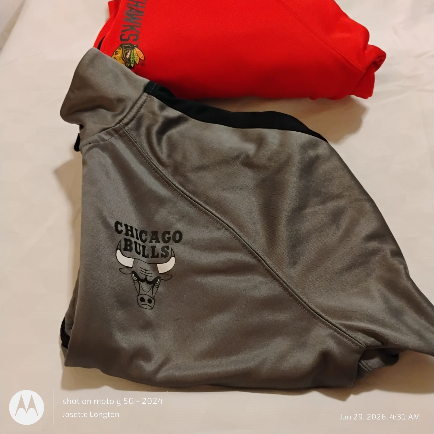 Chicago Blackhawks & Bulls Jackets - photo 2