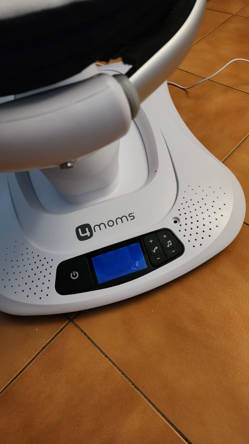 4moms rockaRoo infant seat - photo 2