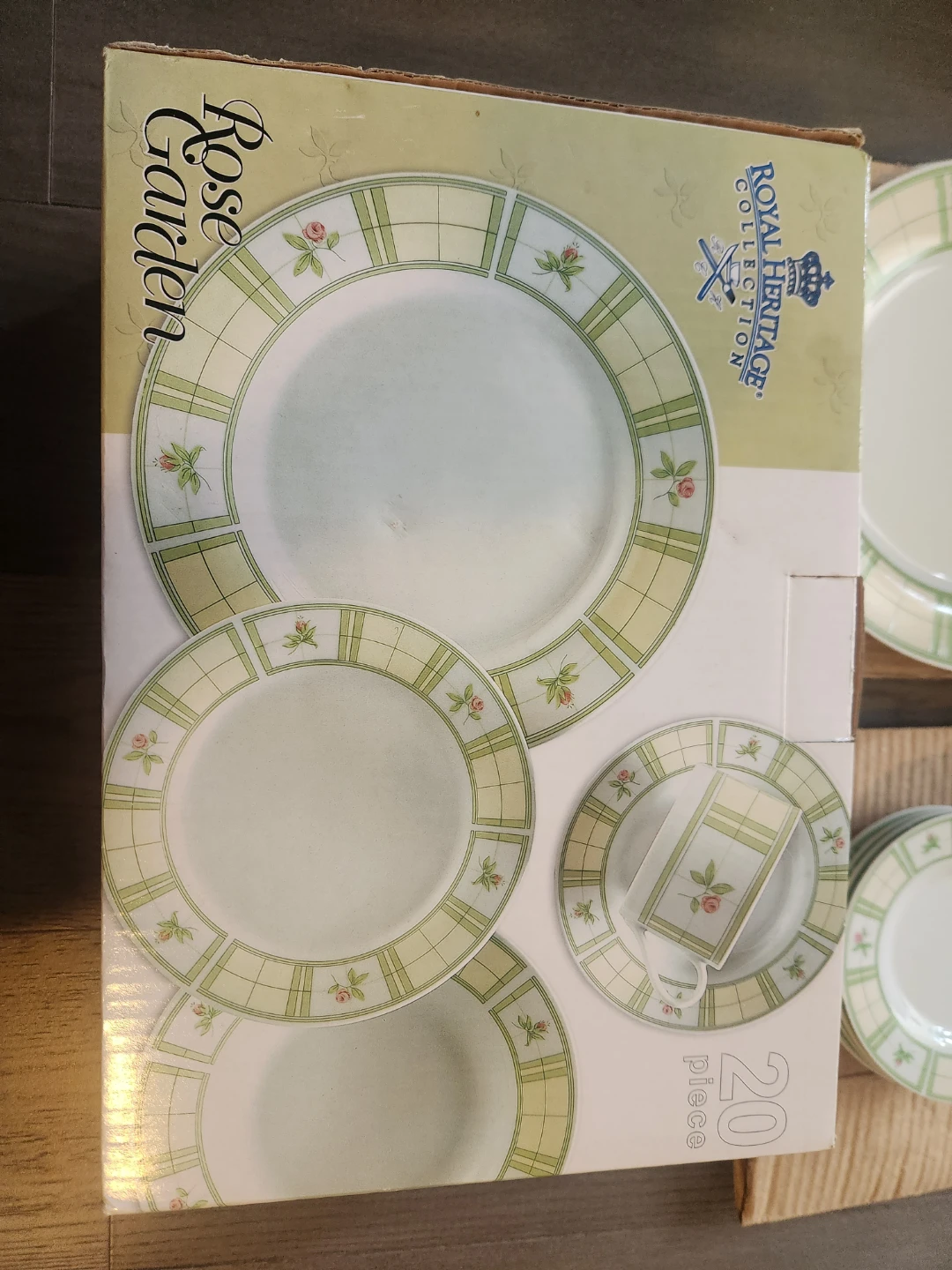 Royal Heritage Rose Garden 18-Piece Dinnerware Set - photo 2