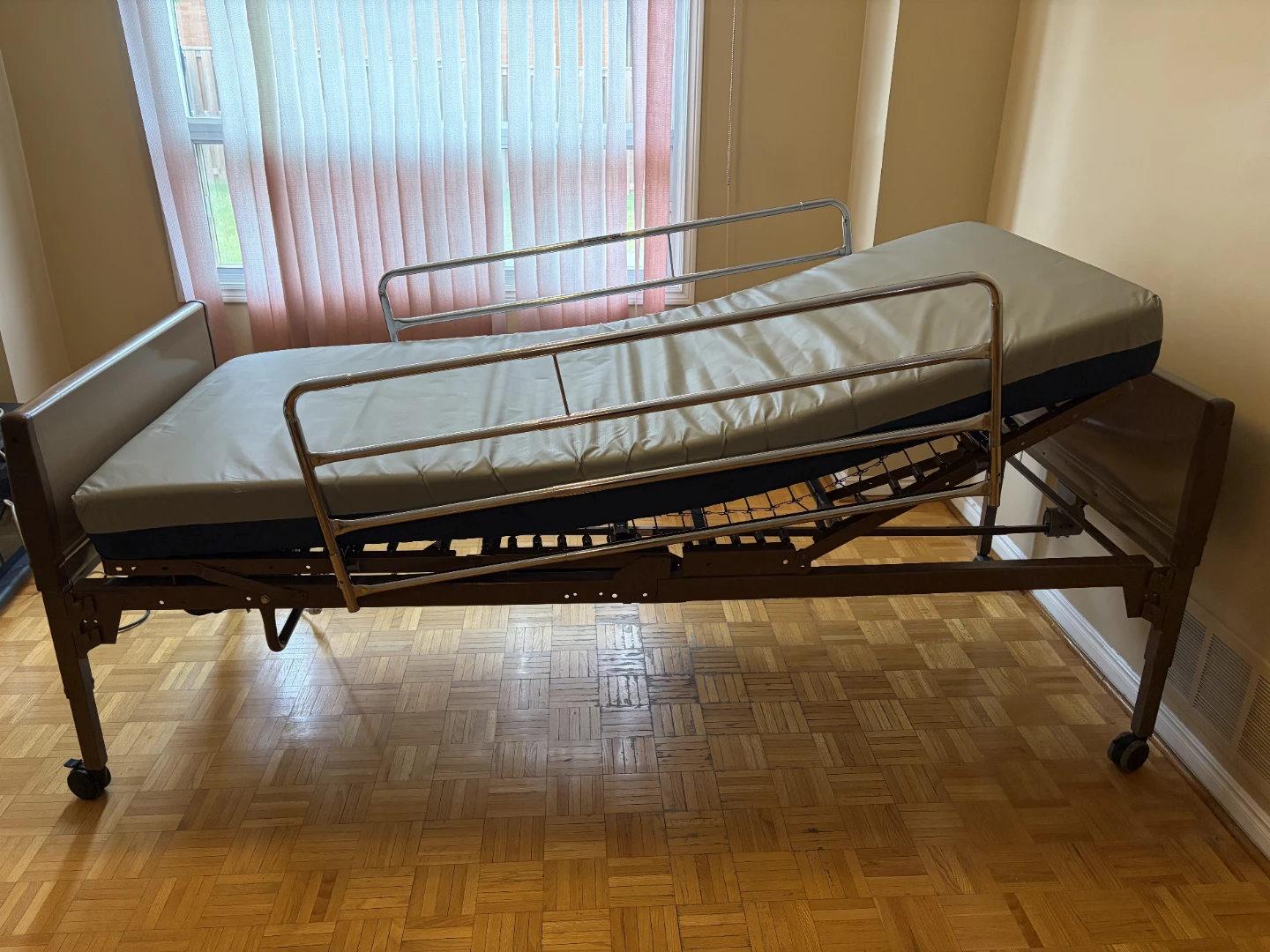 Invacare Electric Hospital Bed - photo 2