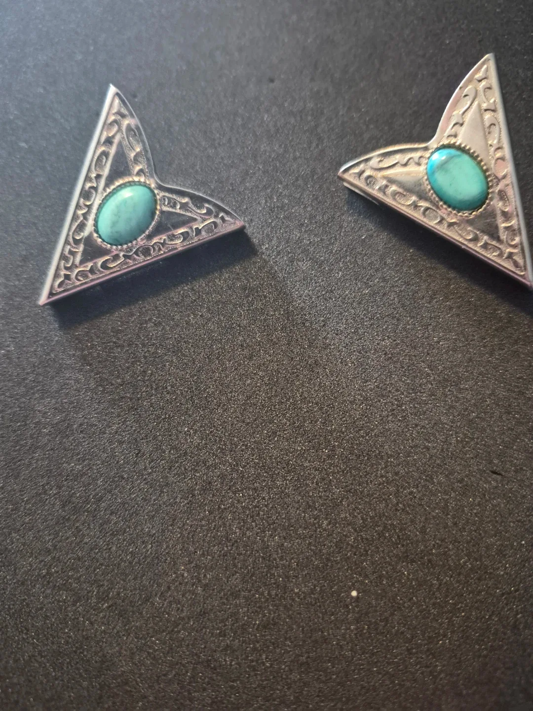 Vintage Turquoise Triangle Collar Stays