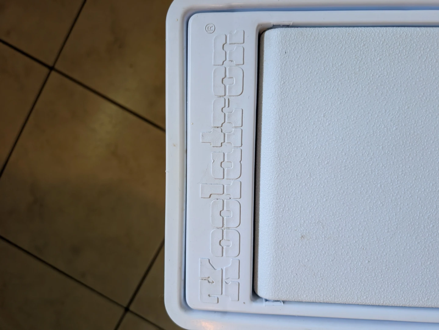 Koolatron P20 Compact Portable Fridge - photo 4