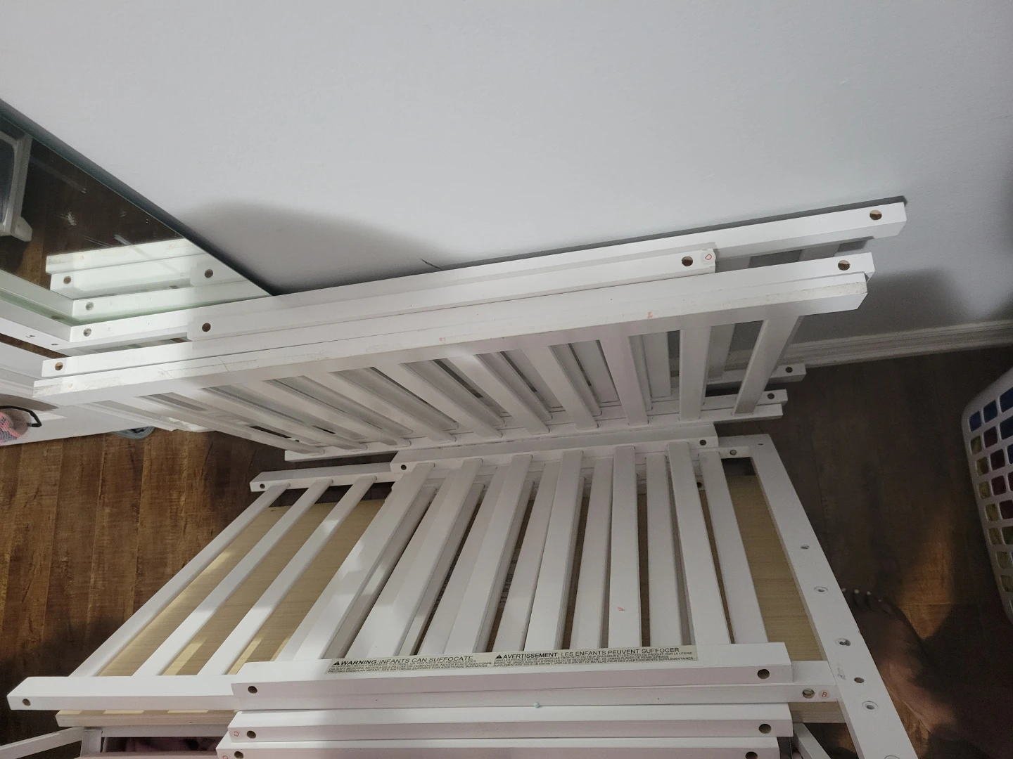 Dream On Me Edgewood 4-in-1 Convertible Mini Crib
