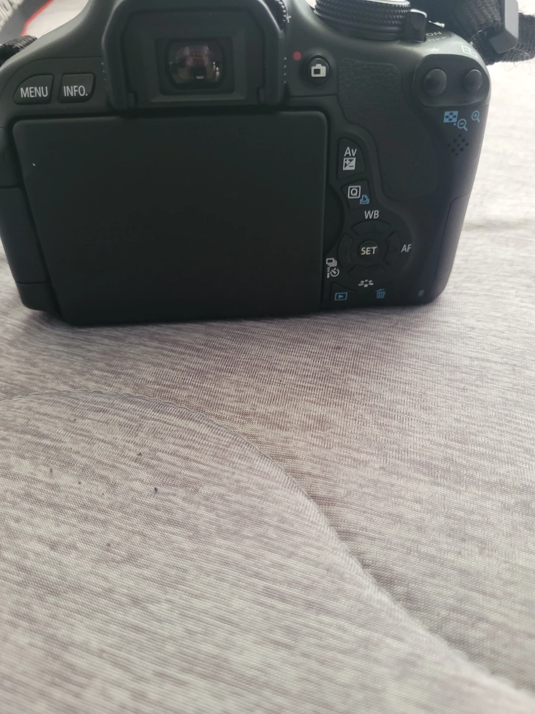 Canon EOS Rebel T1i DSLR Camera - photo 5