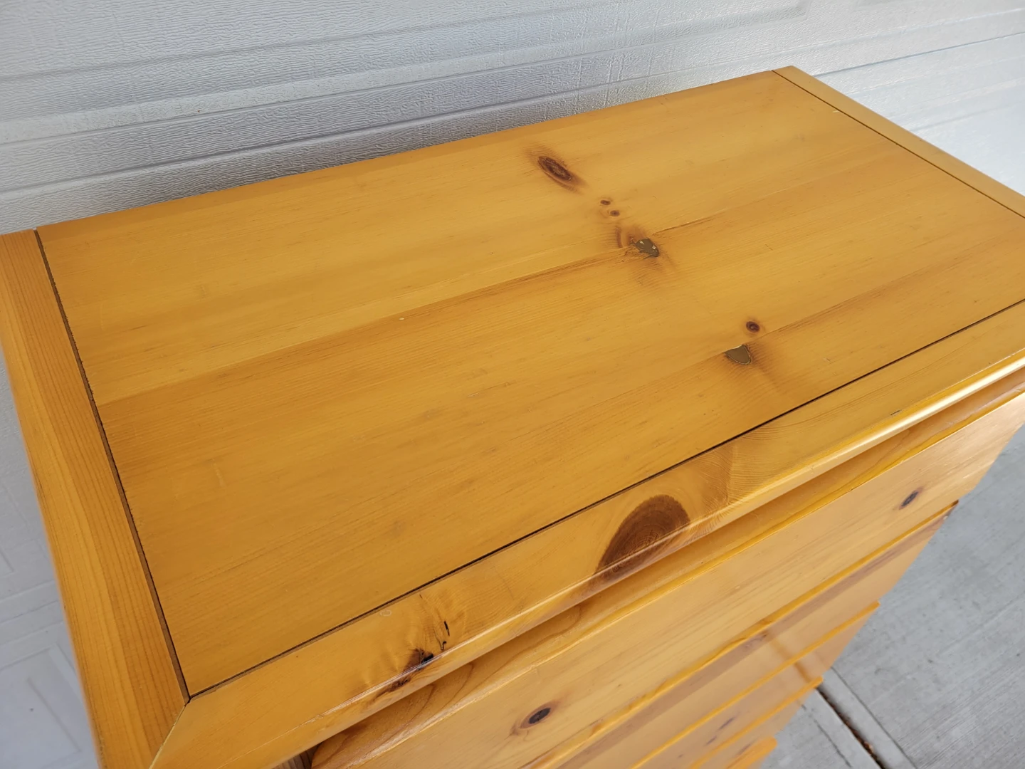 Very Nice Solid Pine 5-Drawer Dresser / Tall Dresser. - photo 5