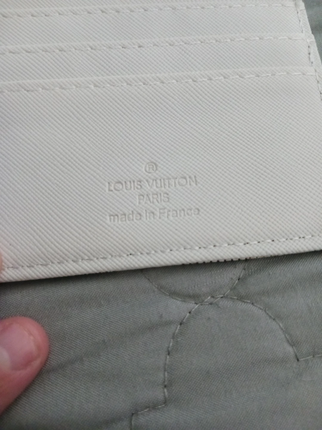 Louis Vuitton Damier Azur Wallet - photo 5
