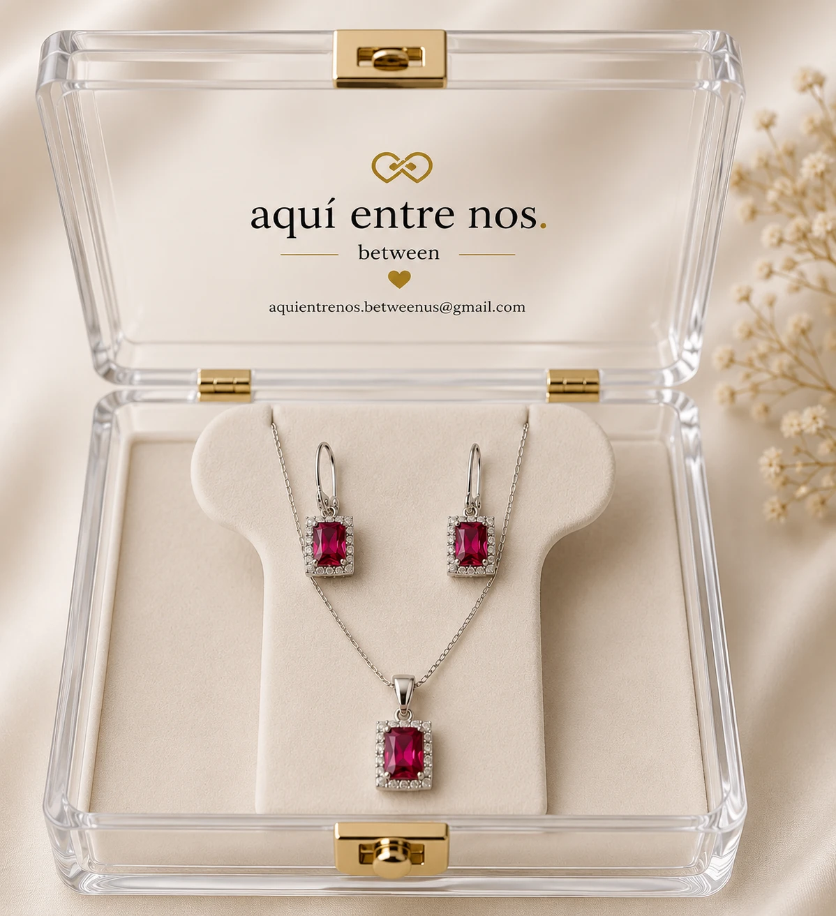 Aqui Entre Nos Ruby Pendant and Earrings Set