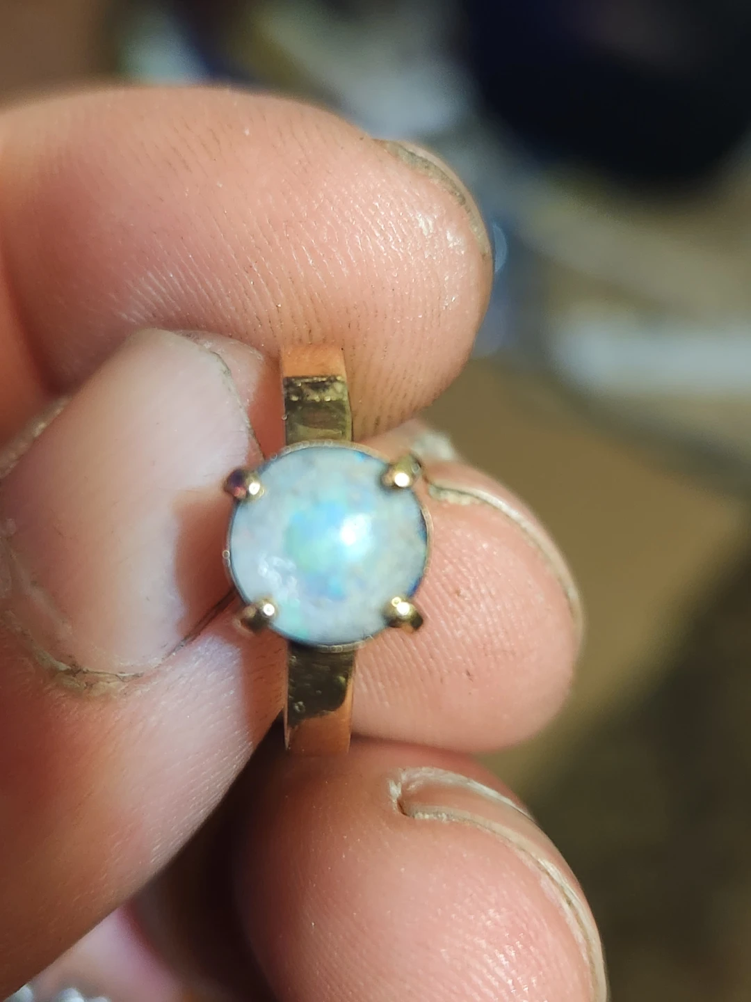 10 kGold Ring with  australian Opal Stone