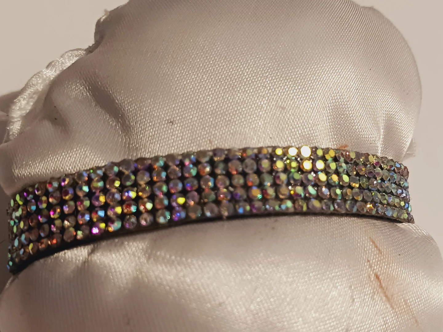 Sparkly Rhinestone Bracelet with Gold Clasp - photo 2