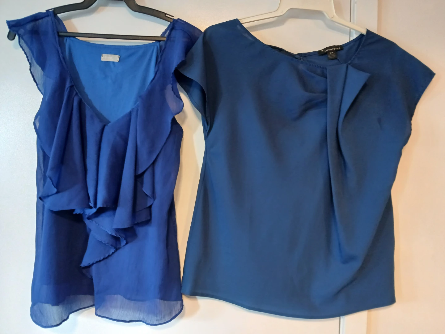 2 Women's Blue Tops - Studio, Twentyone. BOTH $6. LOCATION ⬇️