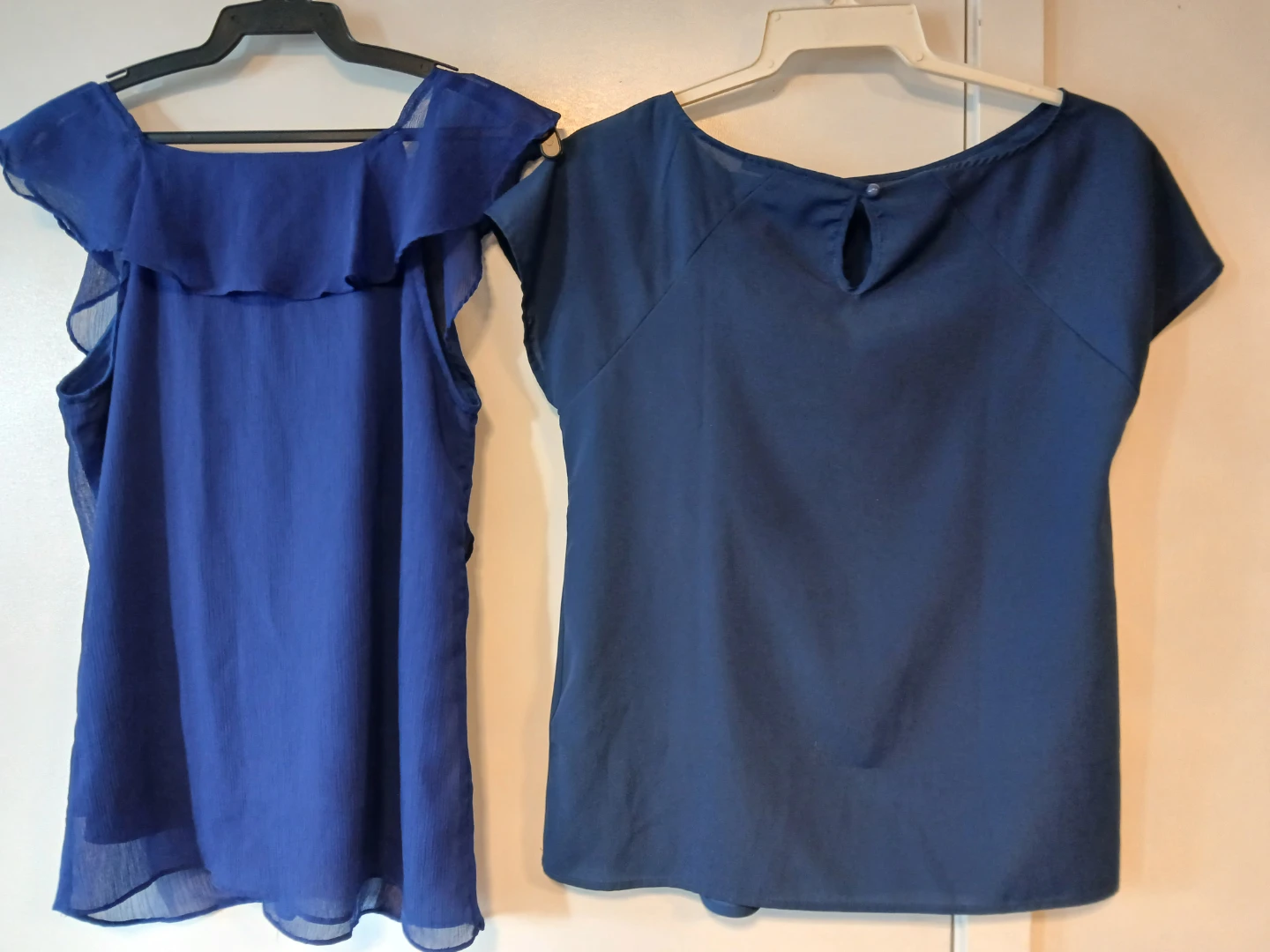 2 Women's Blue Tops - Studio, Twentyone. BOTH $6. LOCATION ⬇️ - photo 2