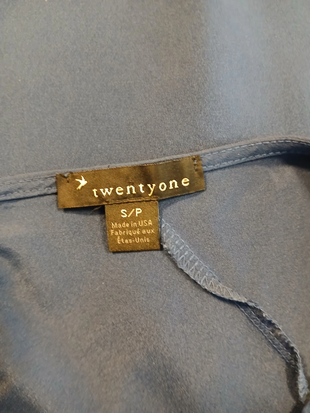 2 Women's Blue Tops - Studio, Twentyone. BOTH $6. LOCATION ⬇️ - photo 4