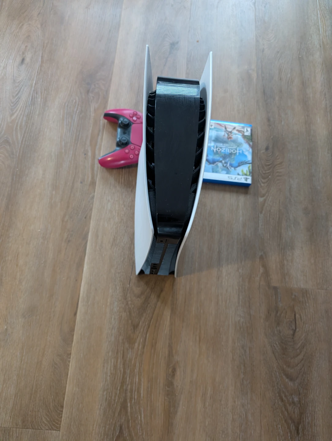 PlayStation 5 Console with 2 Controllers and Game. - photo 3