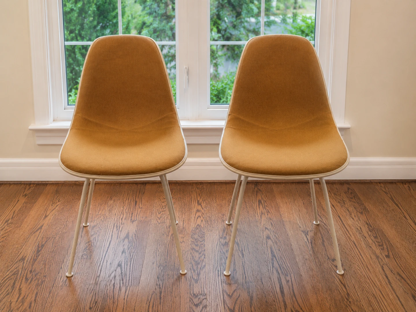 Modern Mustard Upholstered Dining Chairs – Mid Century Style (2)