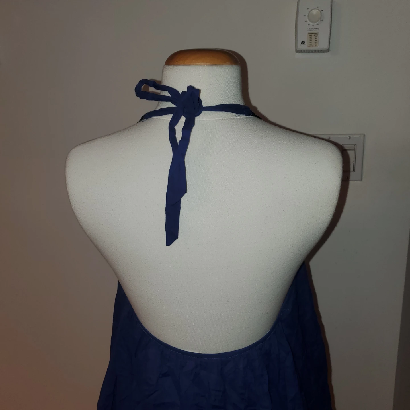 Blue Halter Dress with Chain Neckline - photo 4