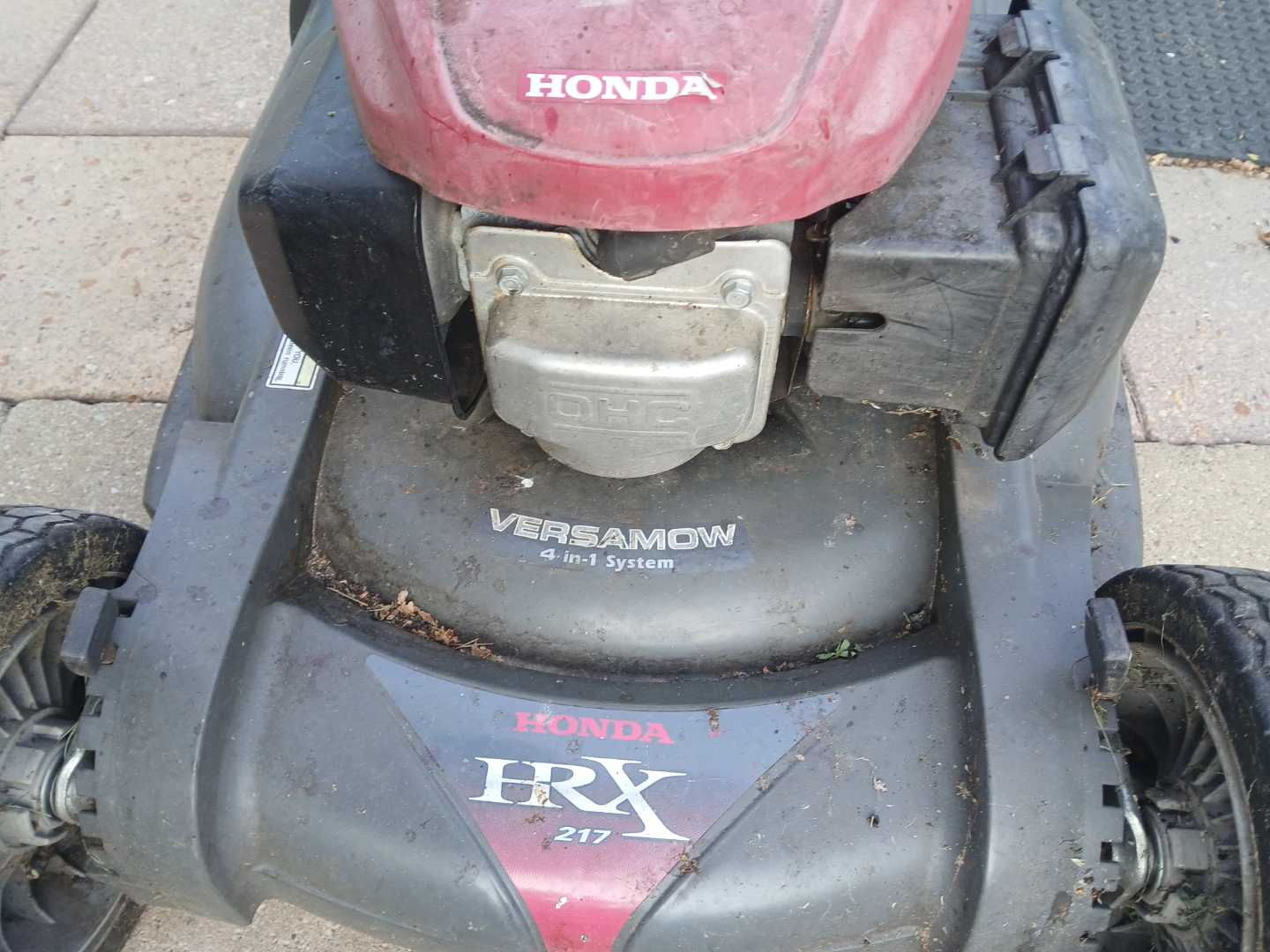 Honda HRX 217 Versamow Lawnmower - photo 2