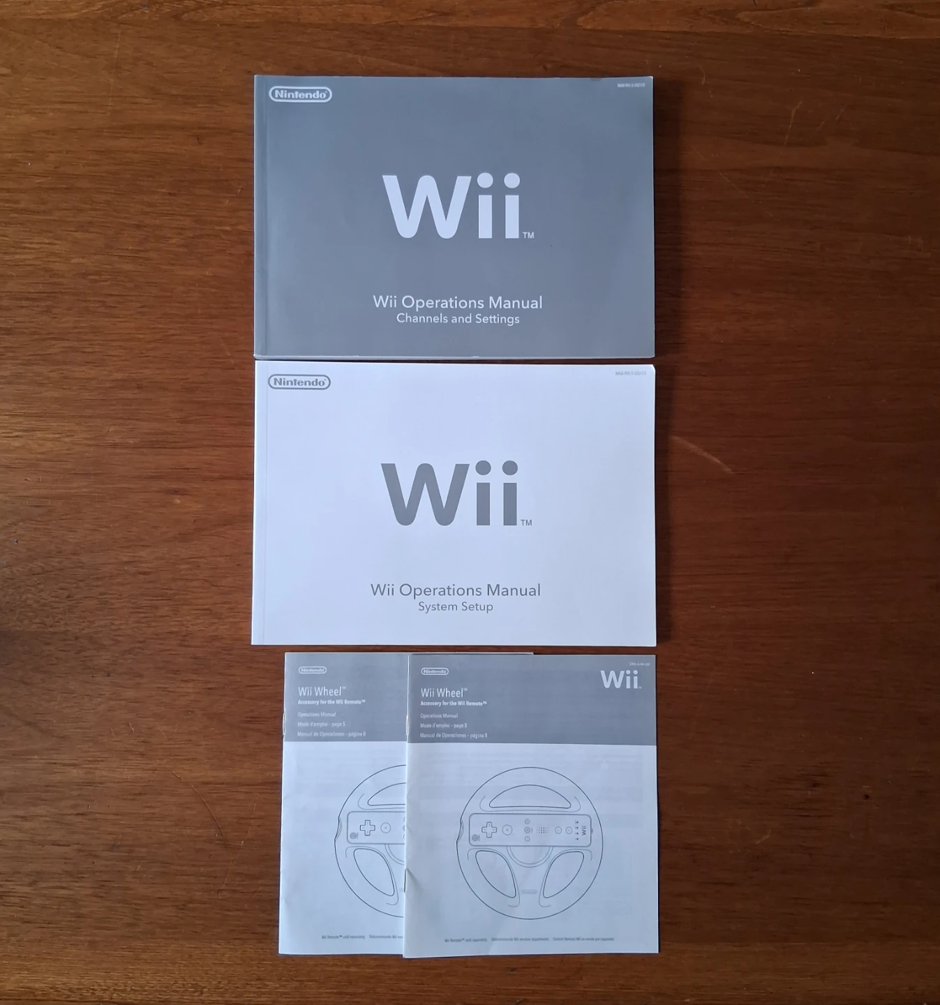 Nintendo Wii Console Bundle with Games and Accessories - photo 3