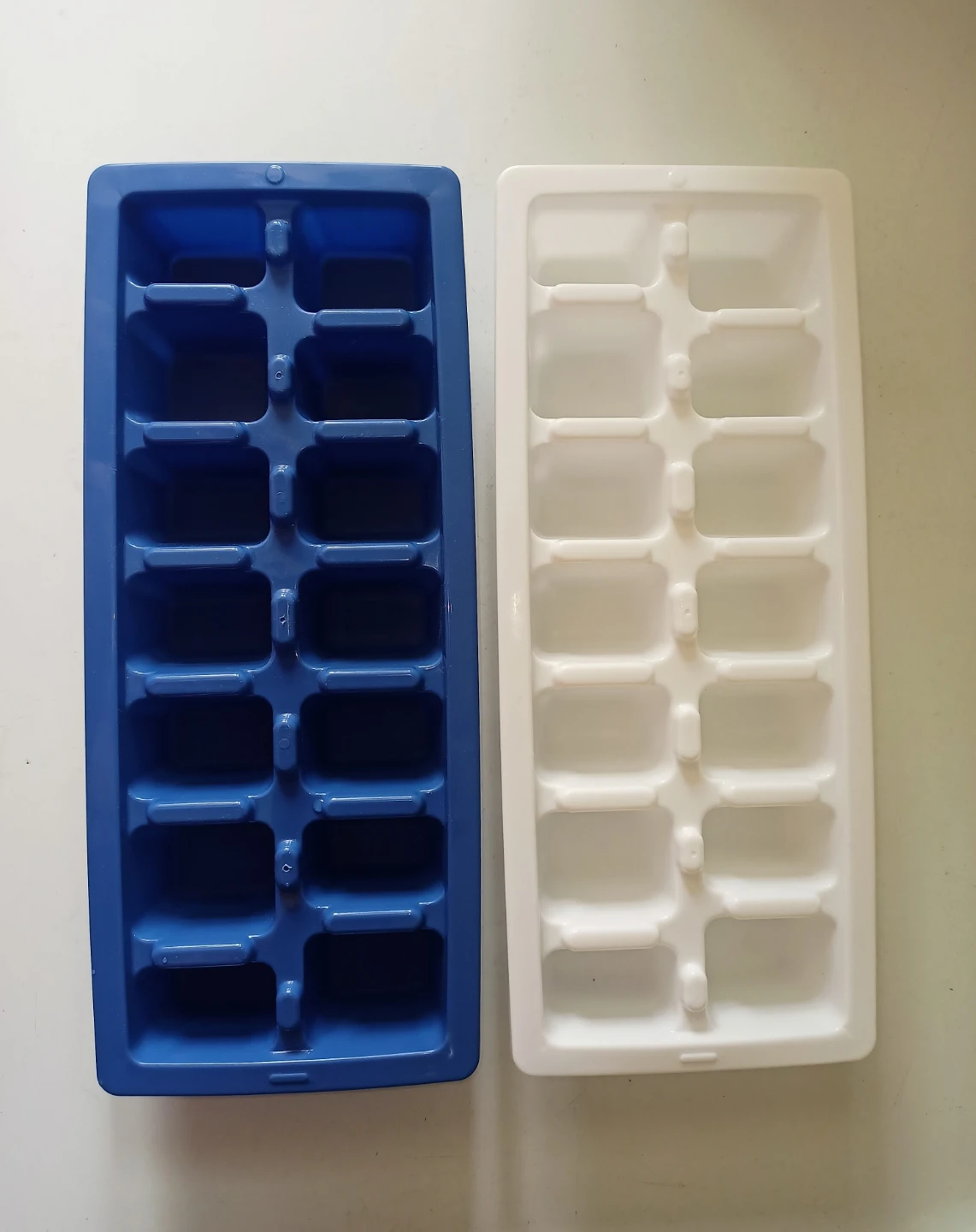 Ice cubes Trays/Mold - photo 3
