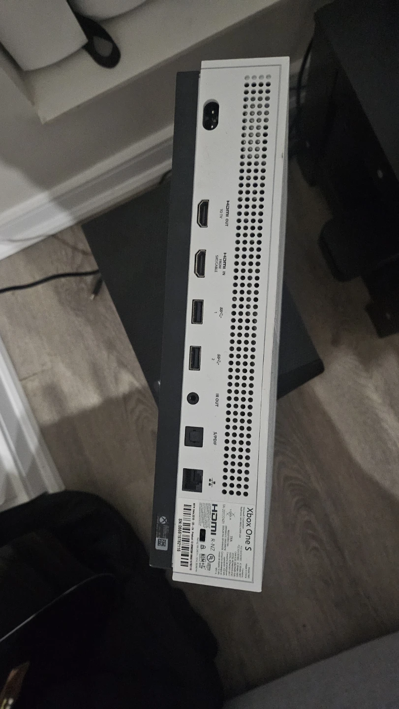 Xbox One S Console - photo 3