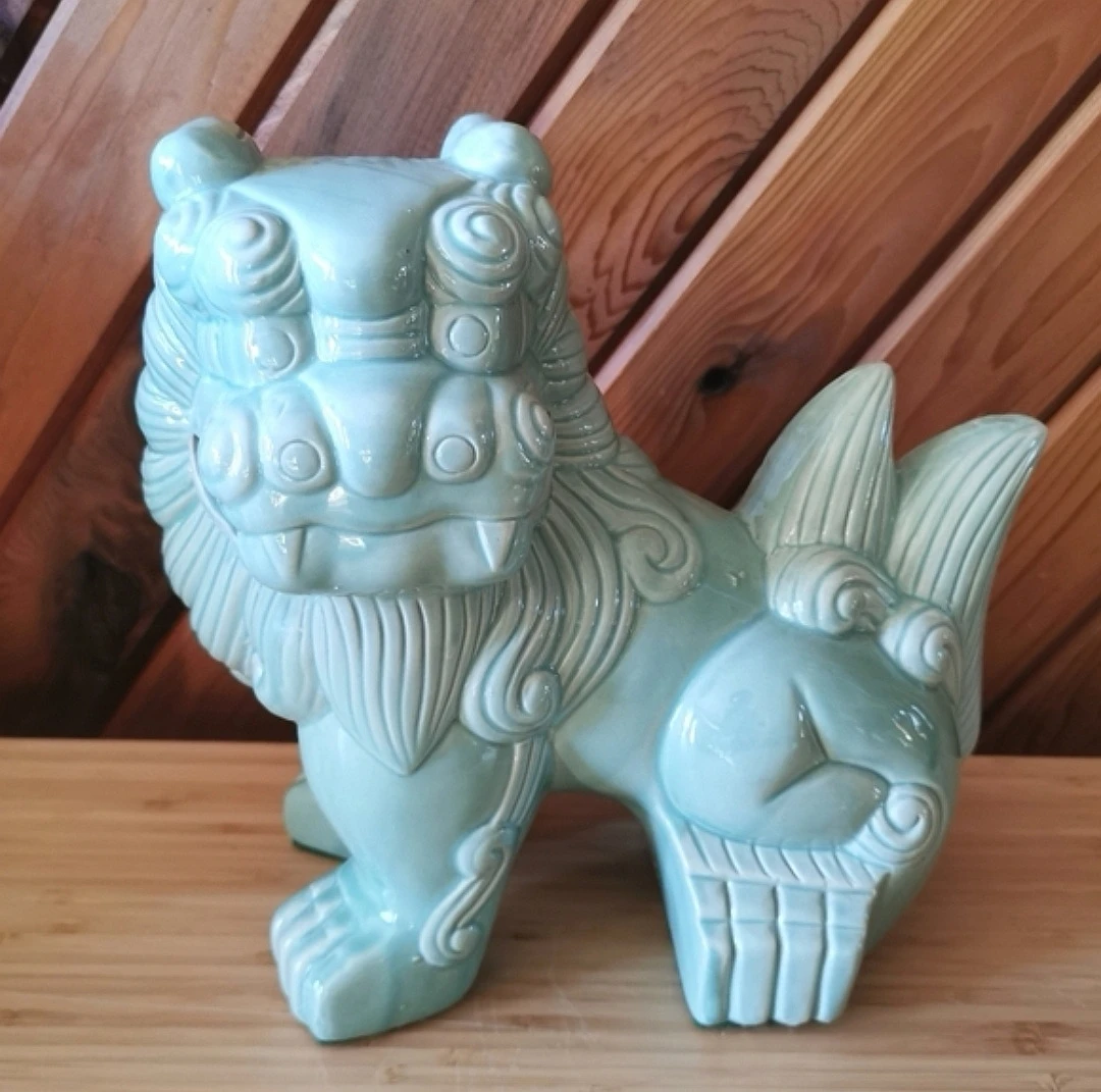 Vintage Large Ceramic Foo Dog Imperial Guardian Lion 9" Figurine