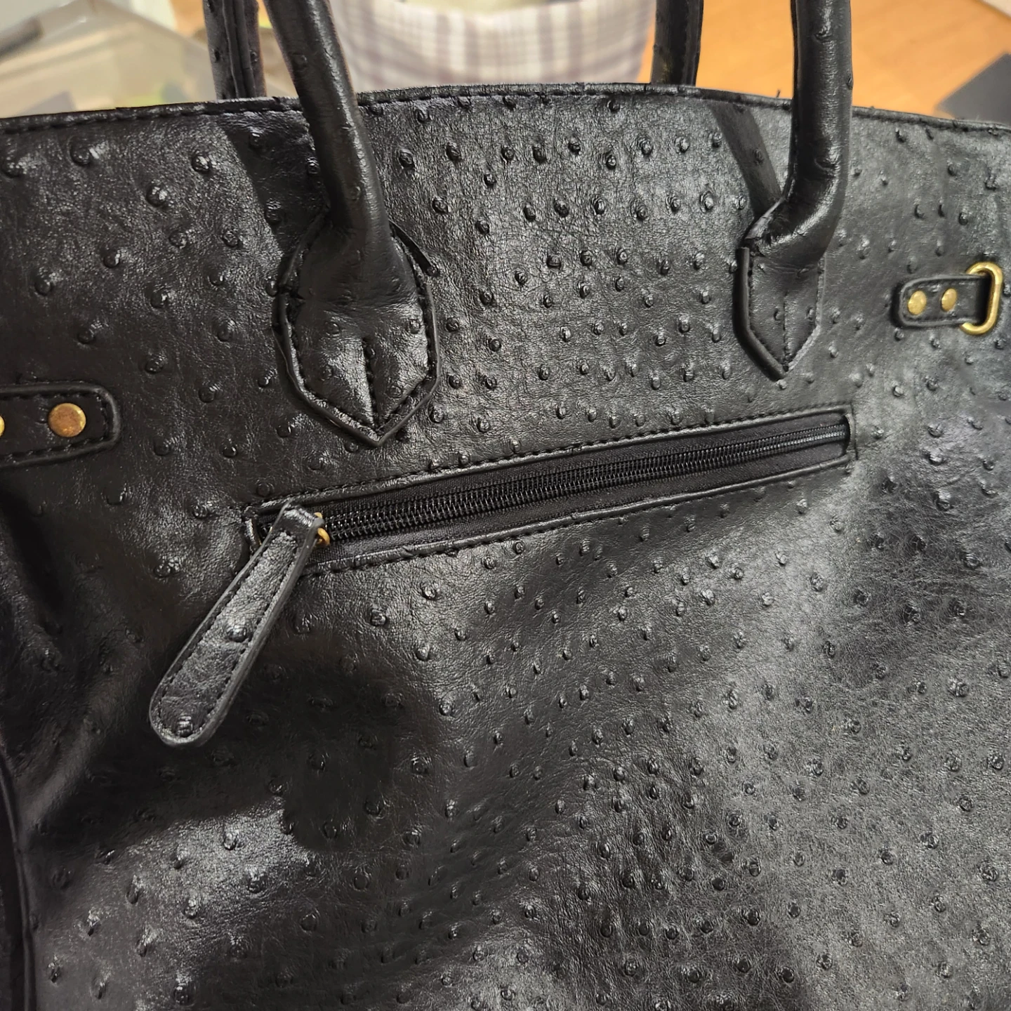 Black Ostrich Embossed leather Large Handbag - photo 4