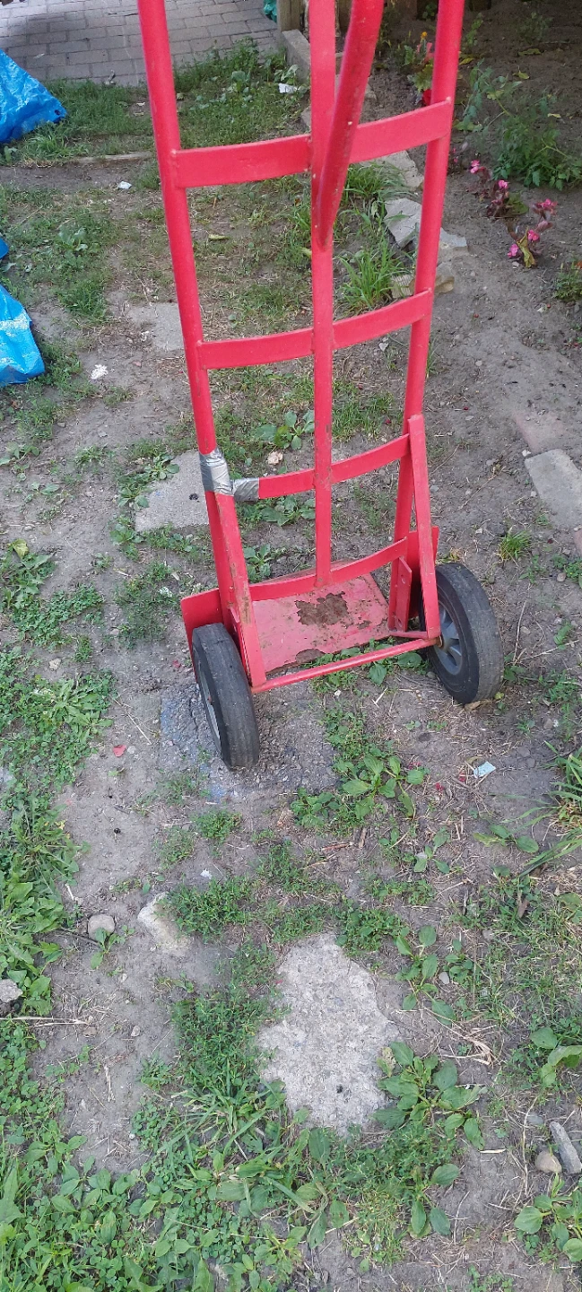 Red Hand Truck Dolly 800 lb - photo 3