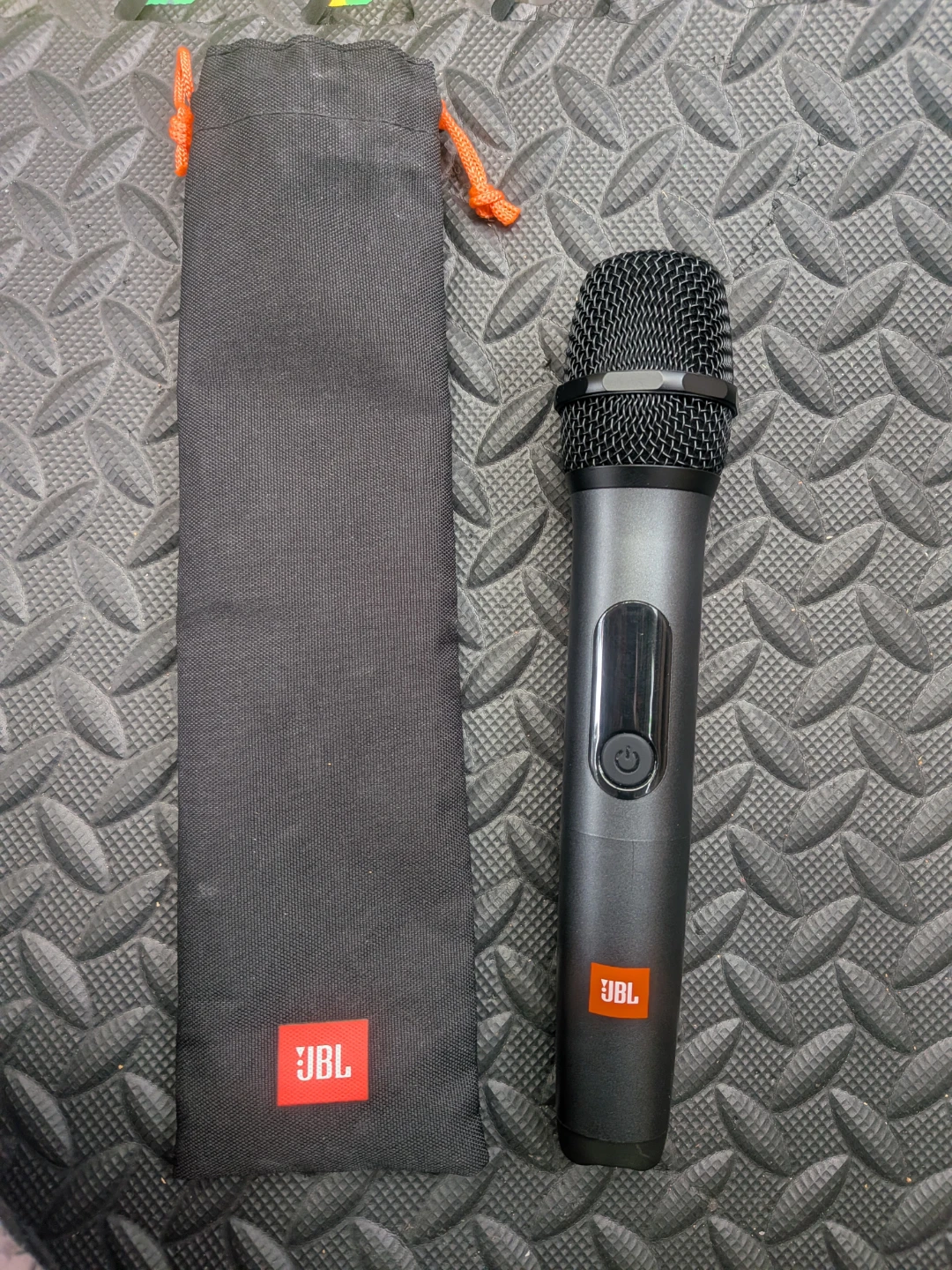 JBL Wireless Microphone with Carrying Pouch - photo 2