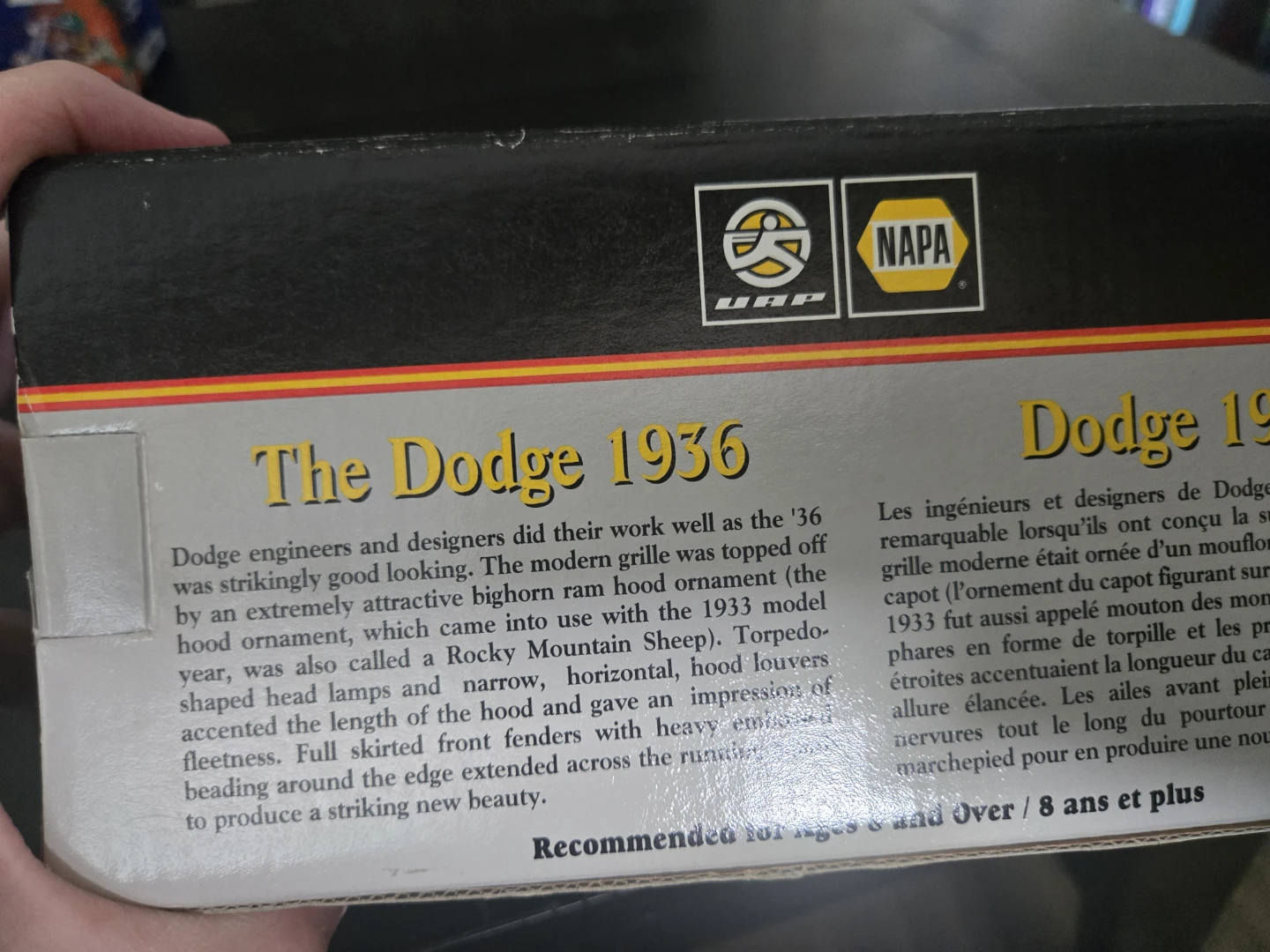 Limited Edition Dodge 1936 Collector's Bank Die-Cast Truck - photo 4
