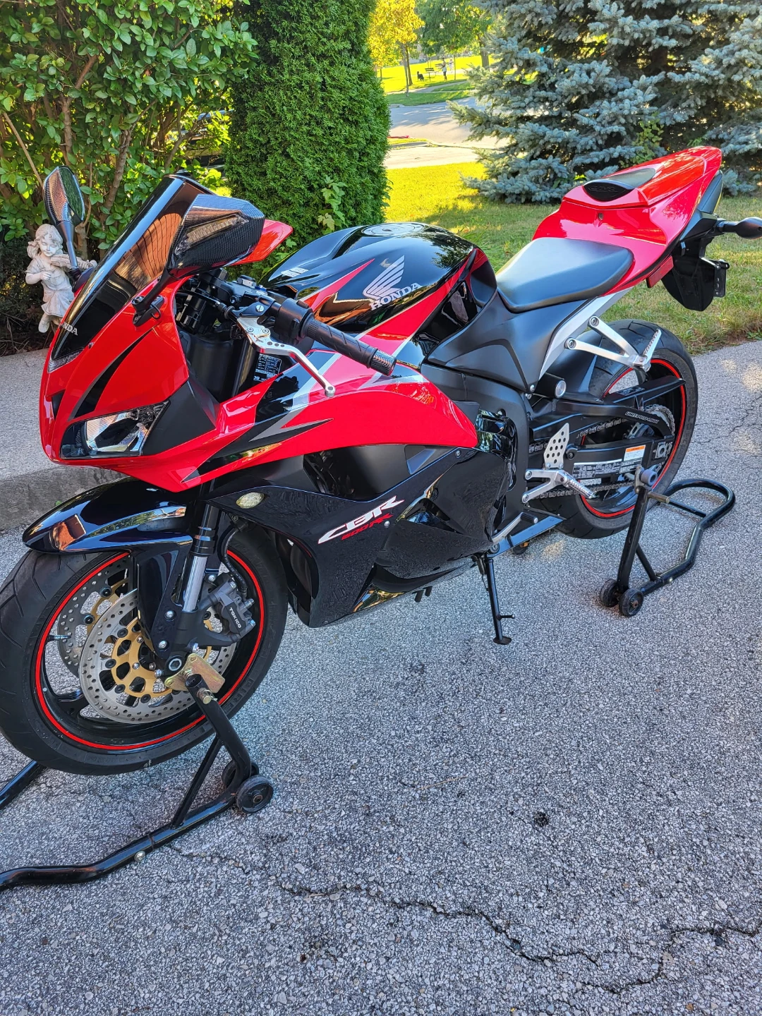 2009 Honda CBR 600 RR - photo 2