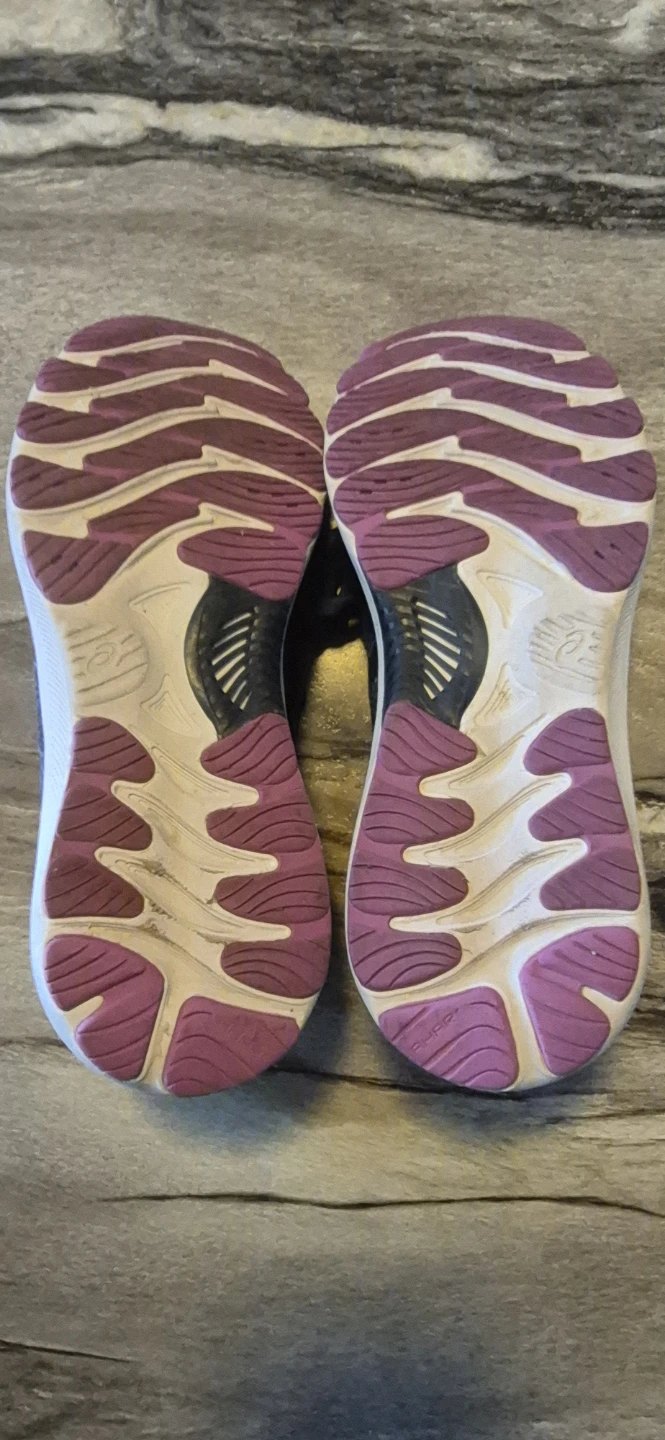 ASICS Women's Gel-Nimbus 23 Running Shoes - photo 4