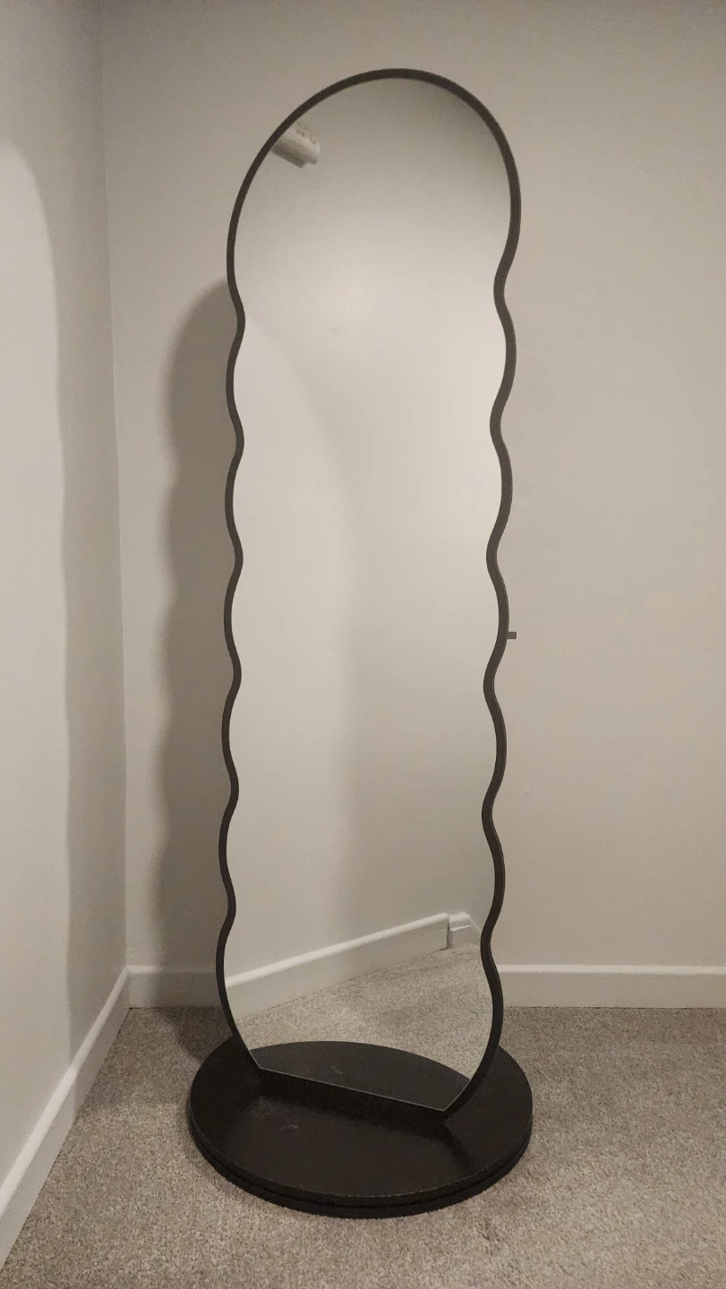 Unique Wavy Standing Mirror