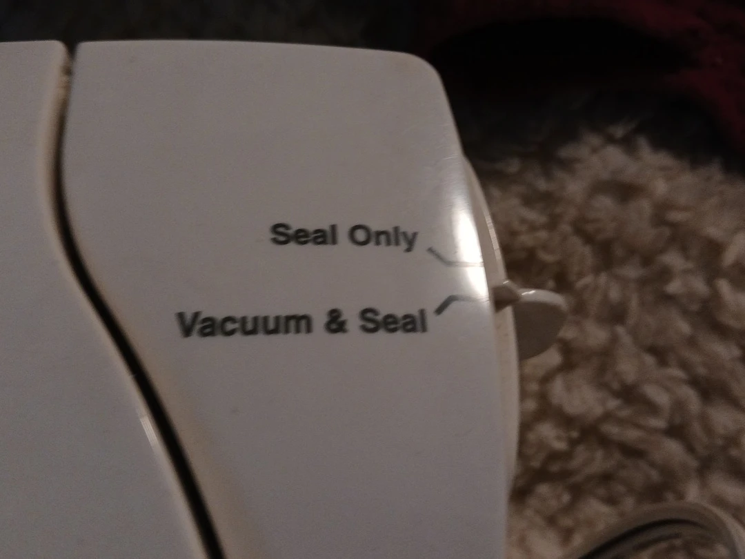 FoodSaver Vac 500 Vacuum Sealer with Rolls - photo 2