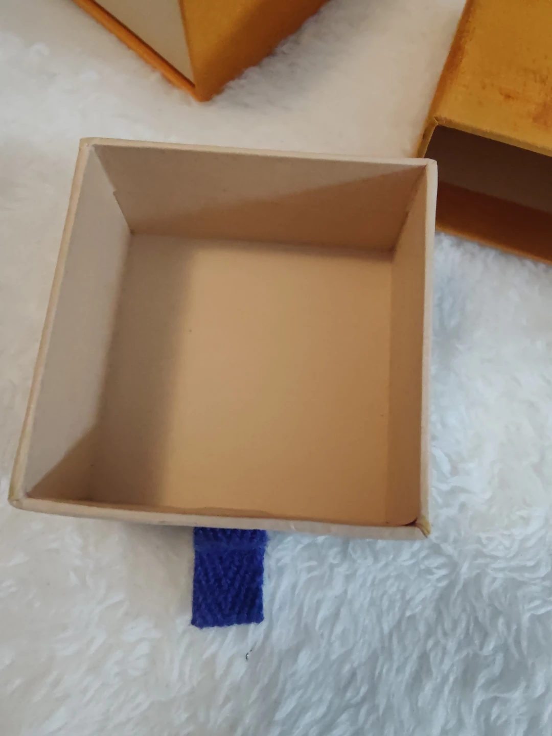 Louis Vuitton Orange Paper Box - photo 4