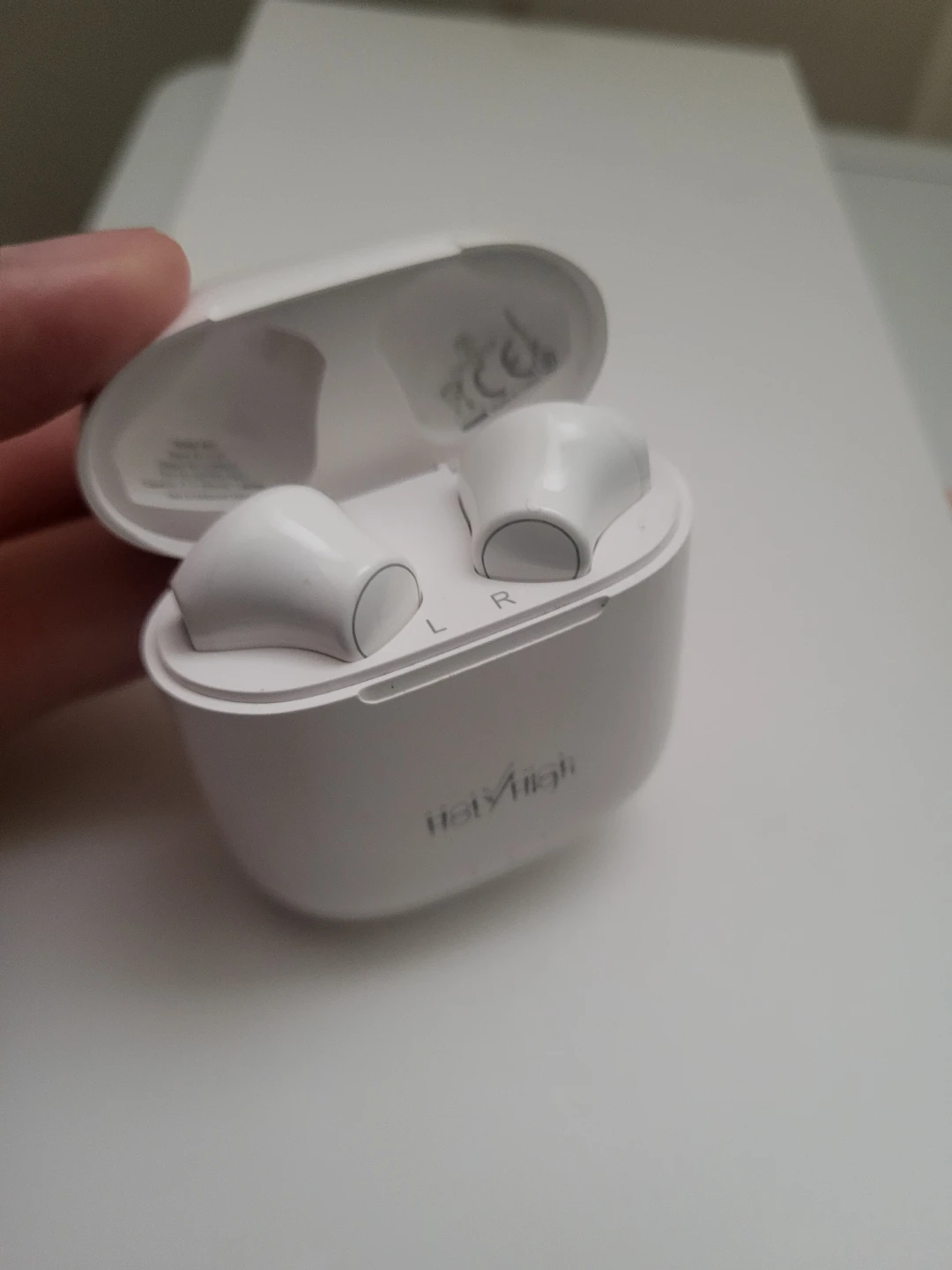 HolyHigh EA7 Wireless Earbuds