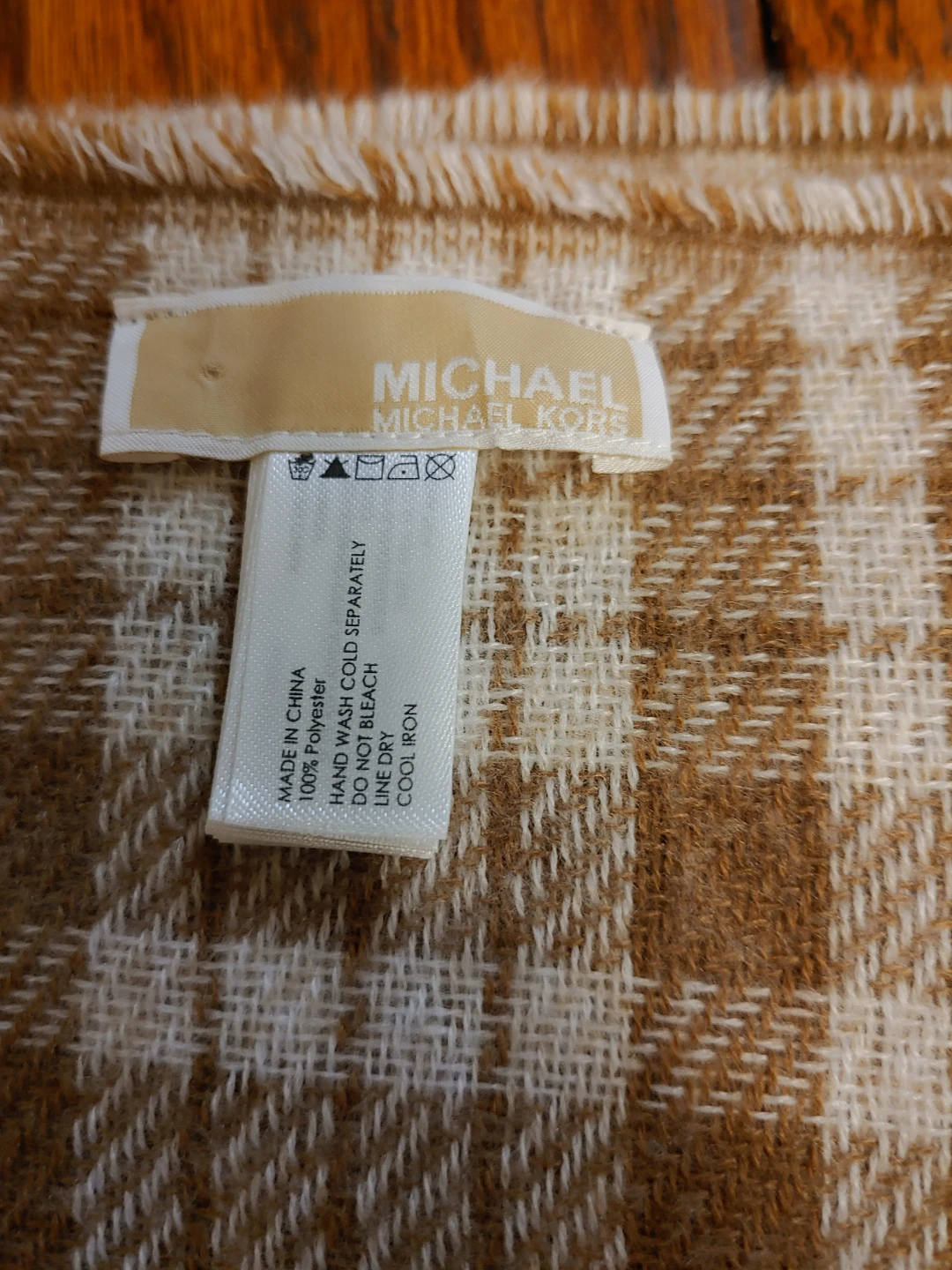 Michael Kors Shawl - photo 2