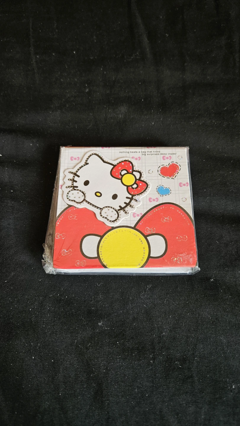 Hello Kitty Note Pad